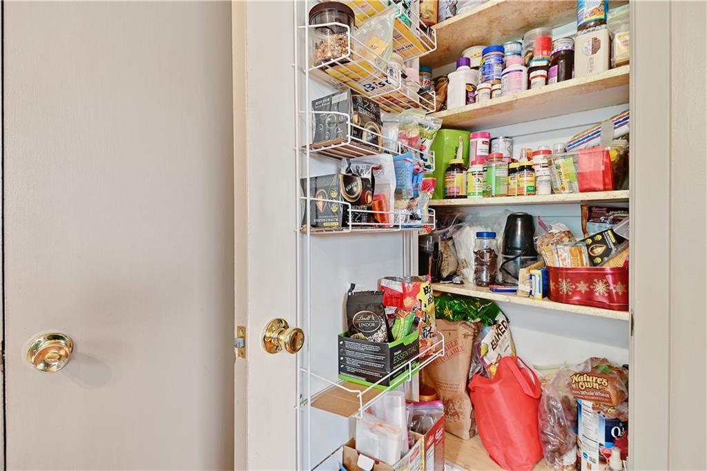 10782 Oakmont Street