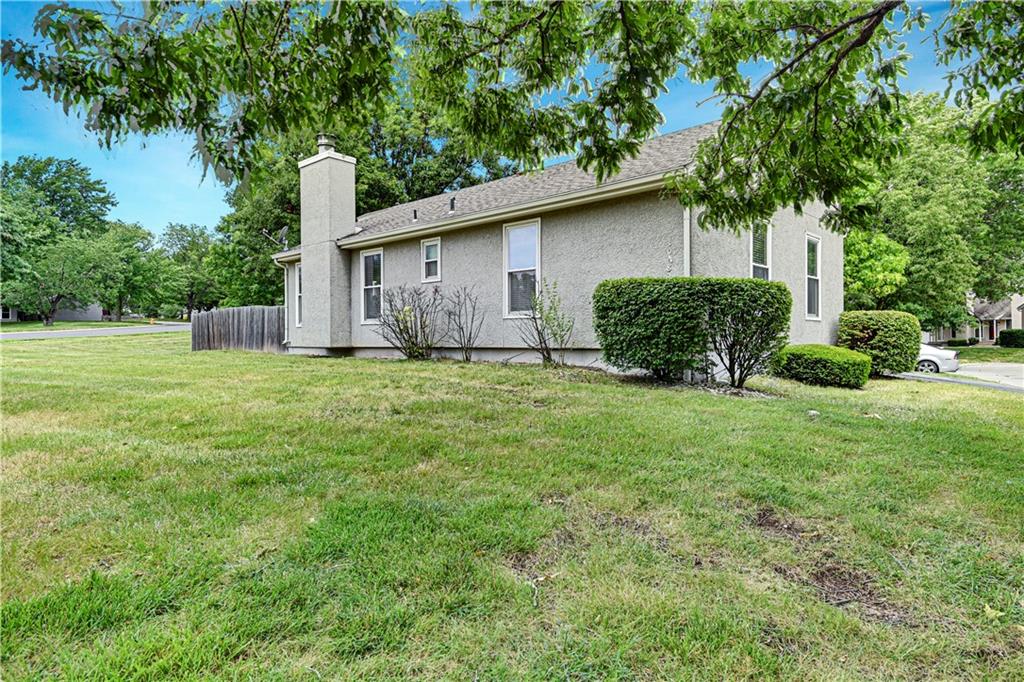 10782 Oakmont Street