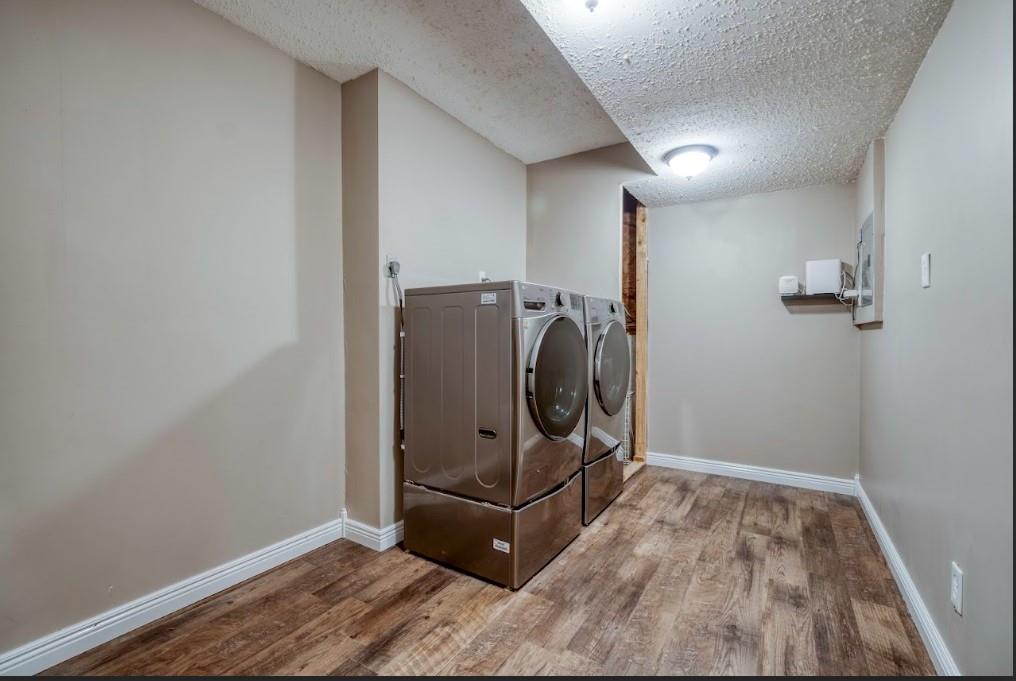 1208 E Frontier Drive