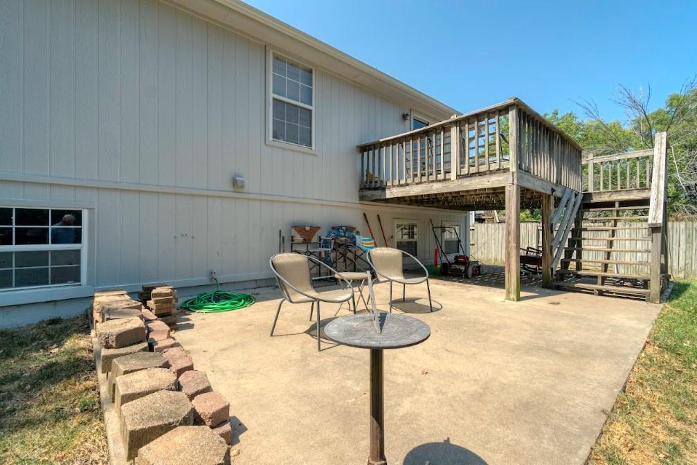 1208 E Frontier Drive