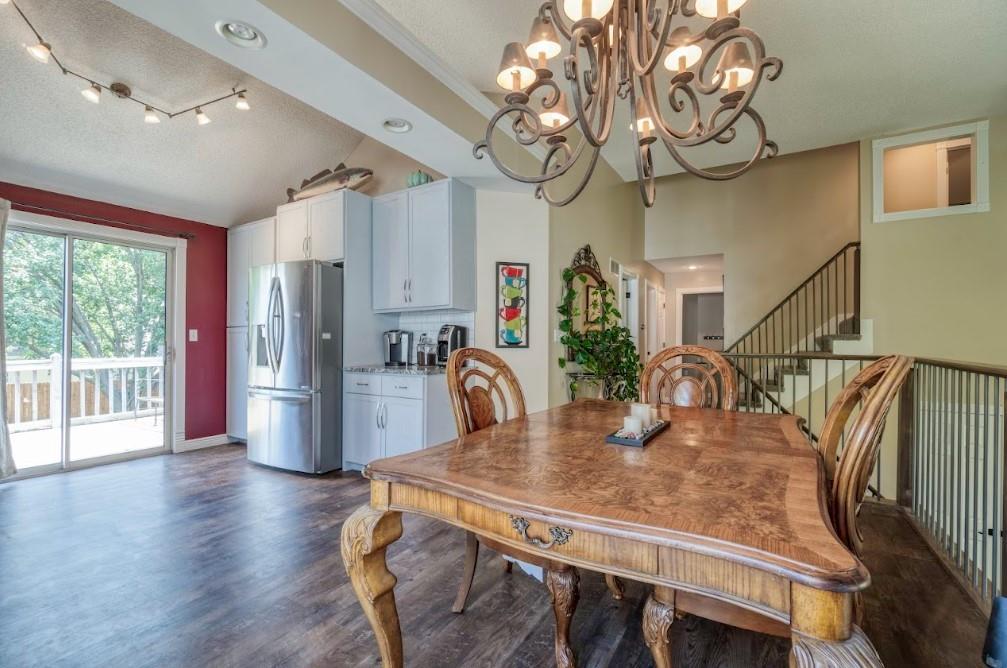 1208 E Frontier Drive