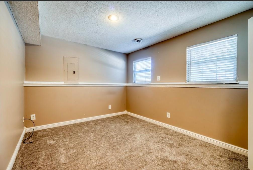 1208 E Frontier Drive