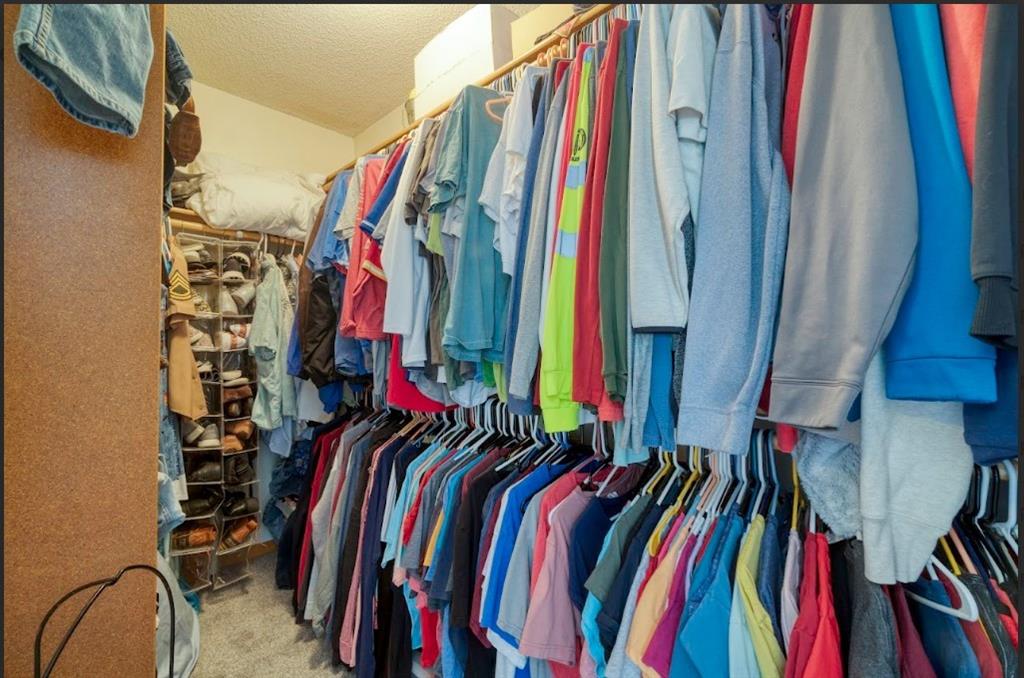 1208 E Frontier Drive