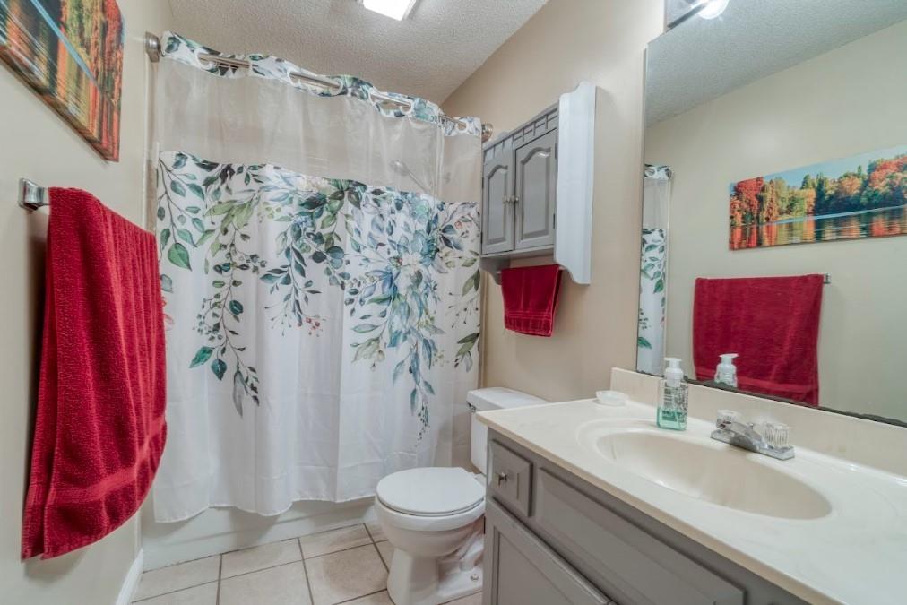 1208 E Frontier Drive