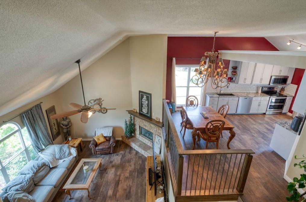 1208 E Frontier Drive