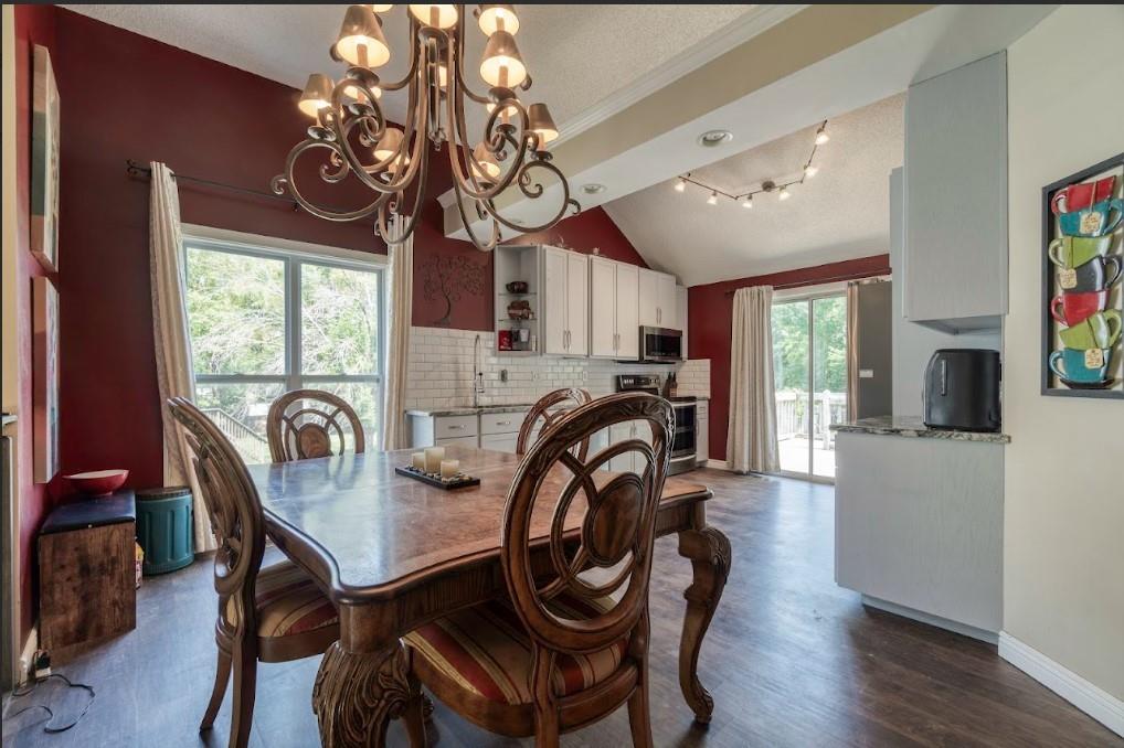 1208 E Frontier Drive