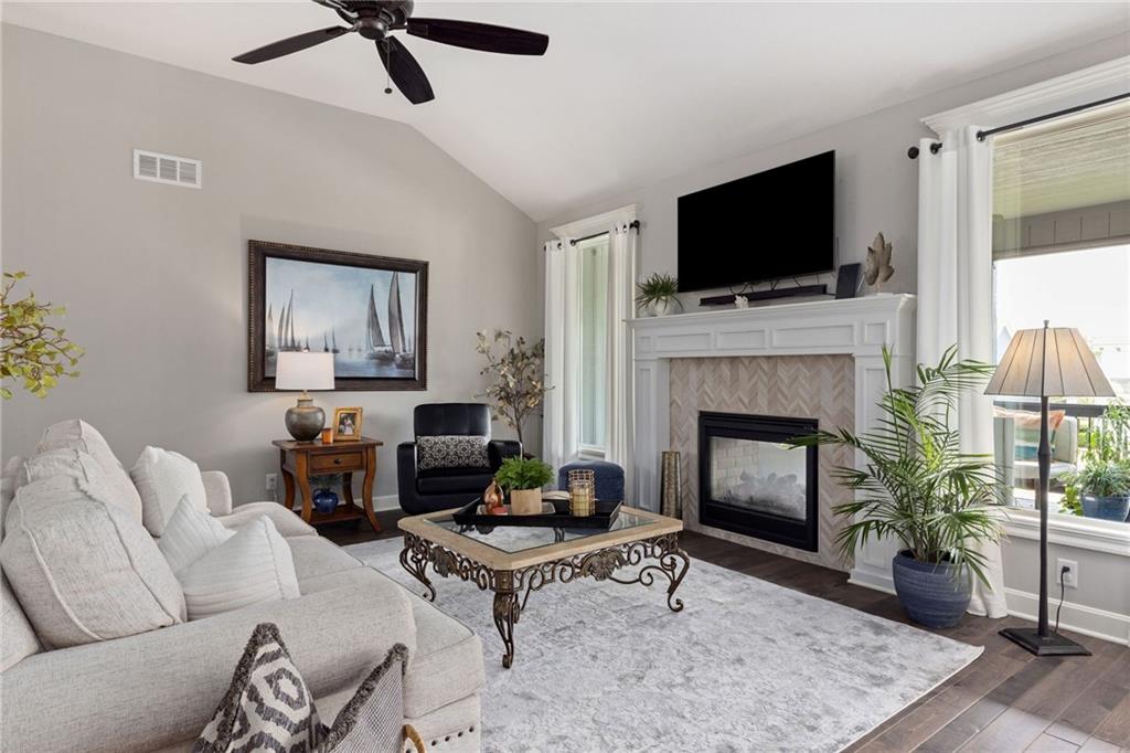 16366 S Laurelwood Street