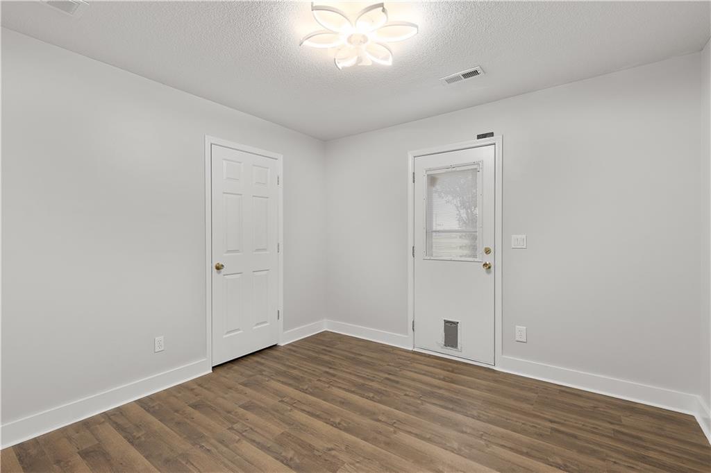 381 N Evergreen Street