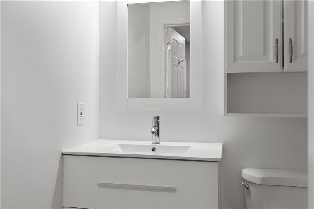 381 N Evergreen Street