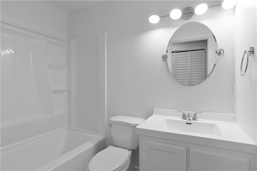 381 N Evergreen Street