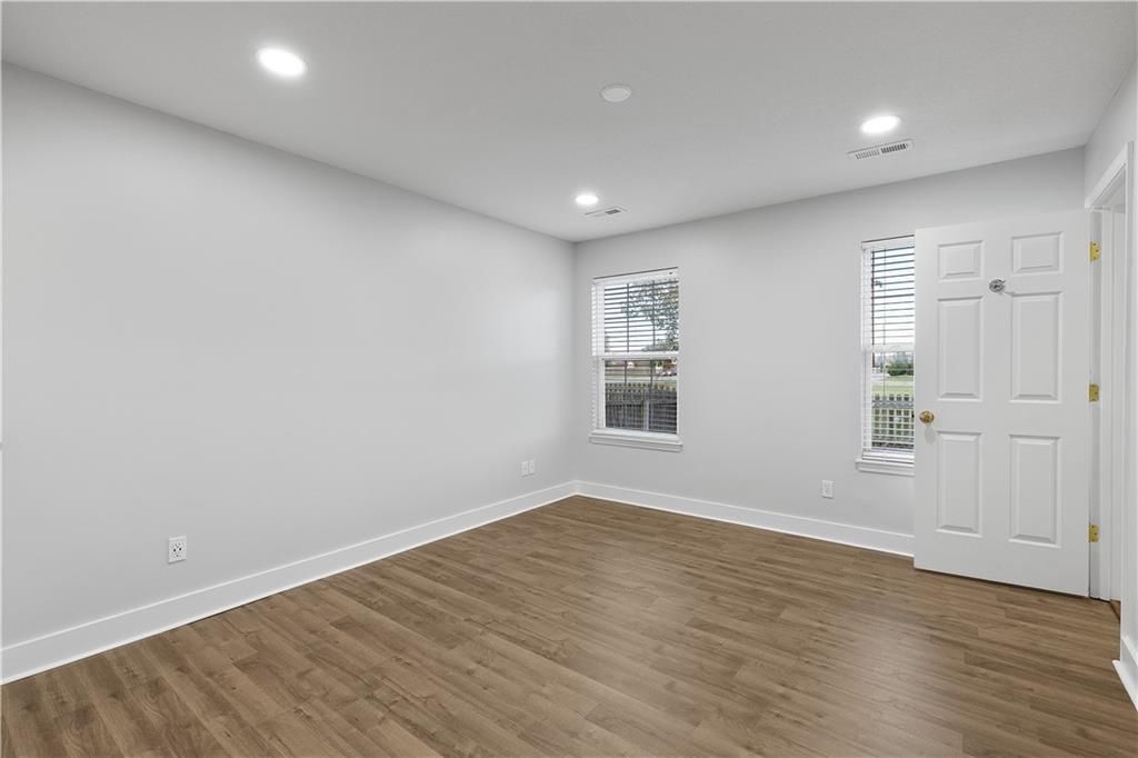 381 N Evergreen Street