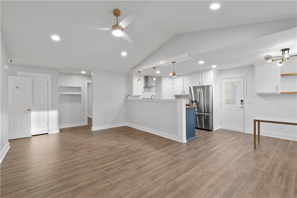 381 N Evergreen Street