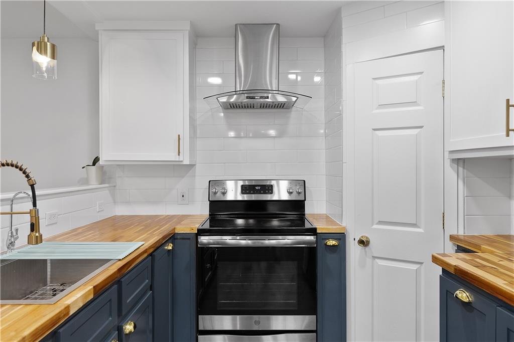 381 N Evergreen Street