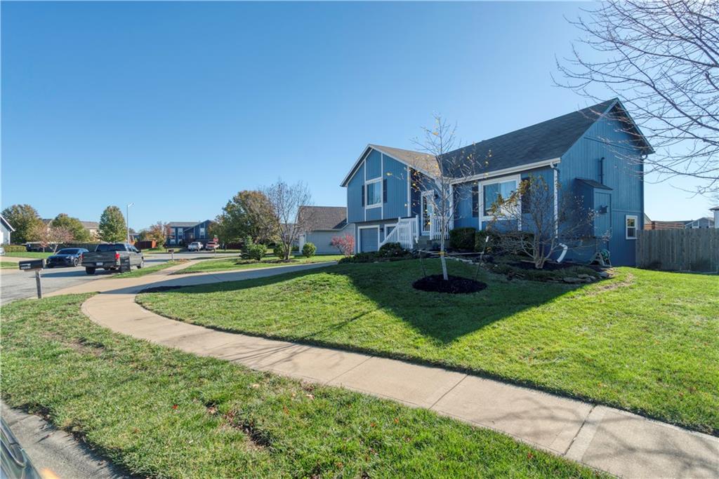 32627 W 171st Terrace