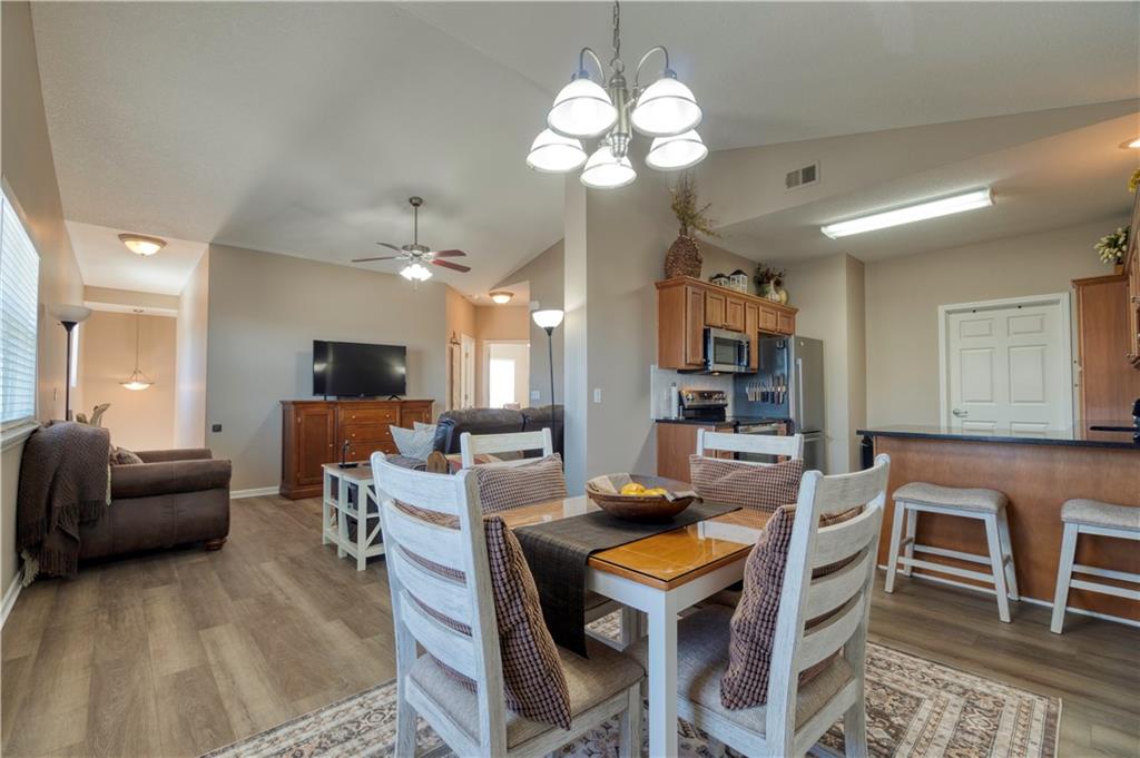 11671 S Roundtree Street Unit: 200