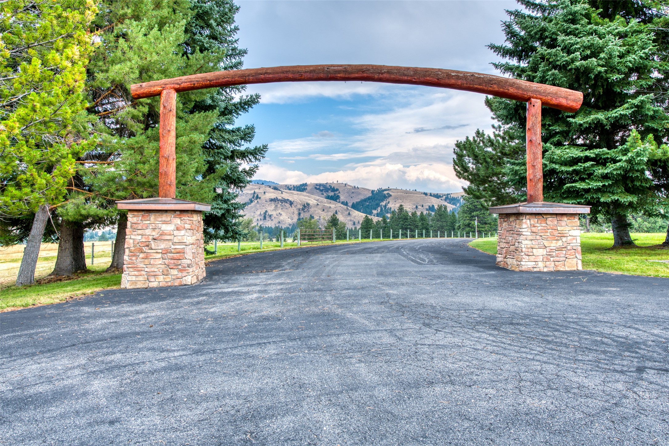 159,169,179 Painthorse Trail