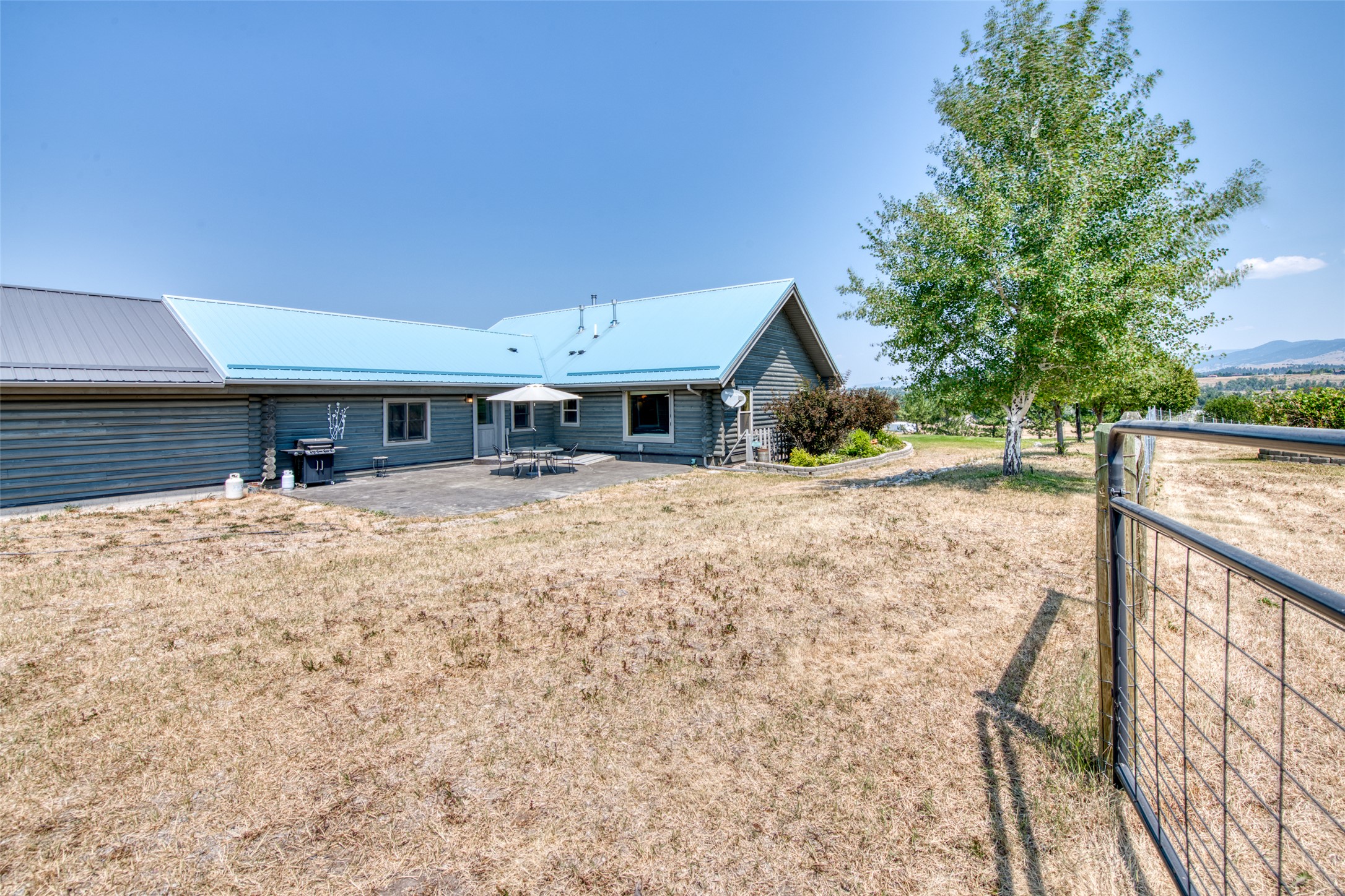 839 Thomas Lane