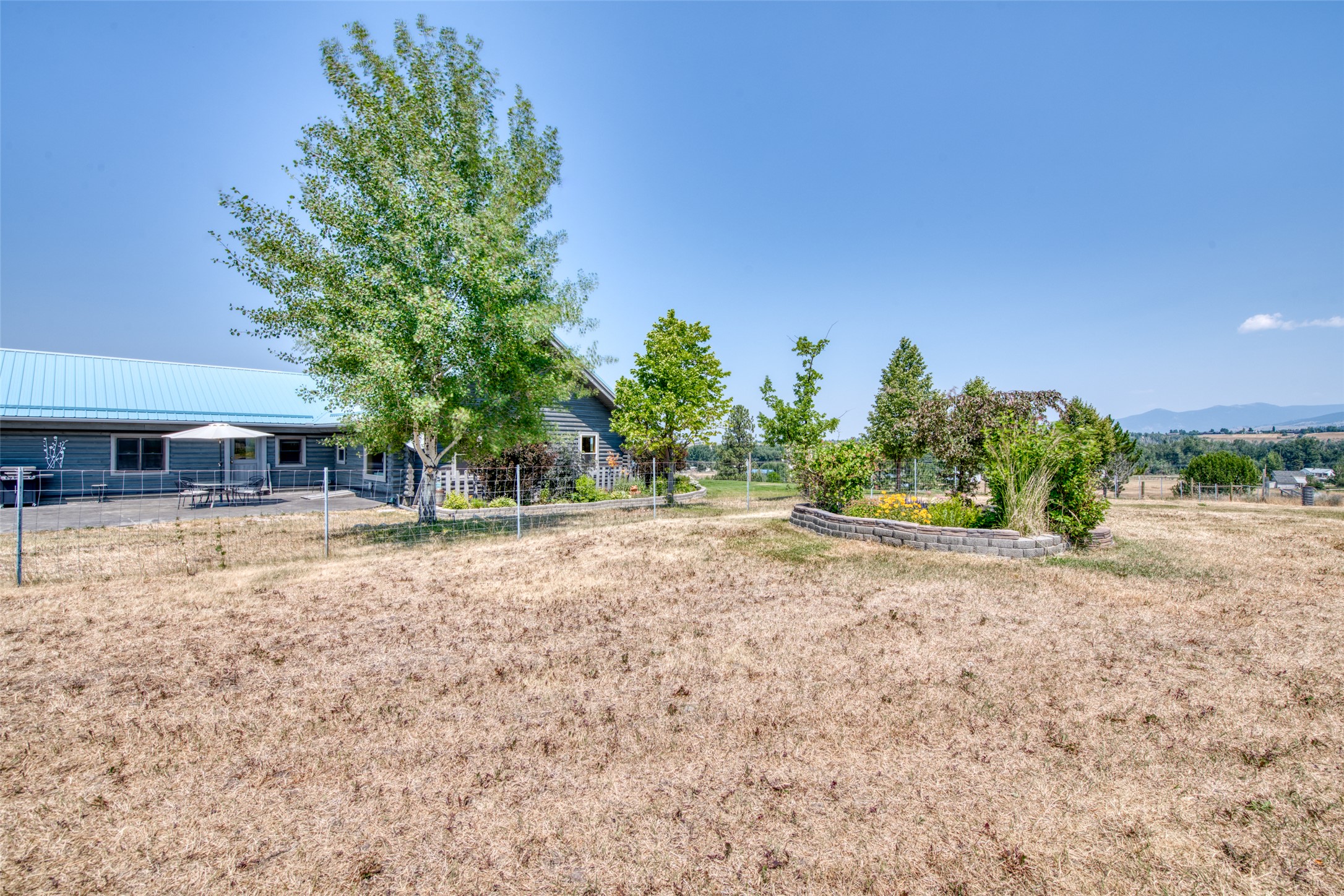839 Thomas Lane