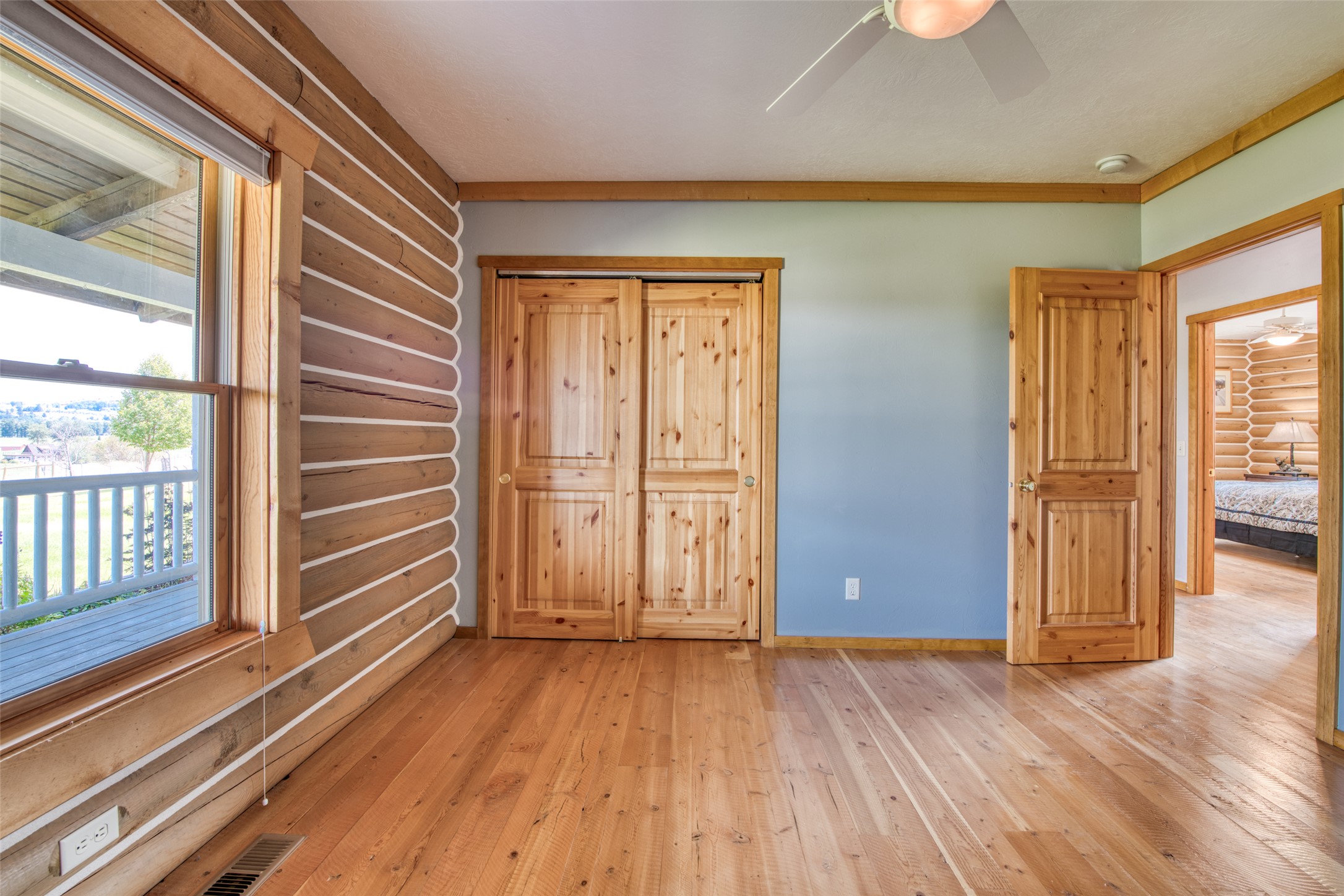 839 Thomas Lane