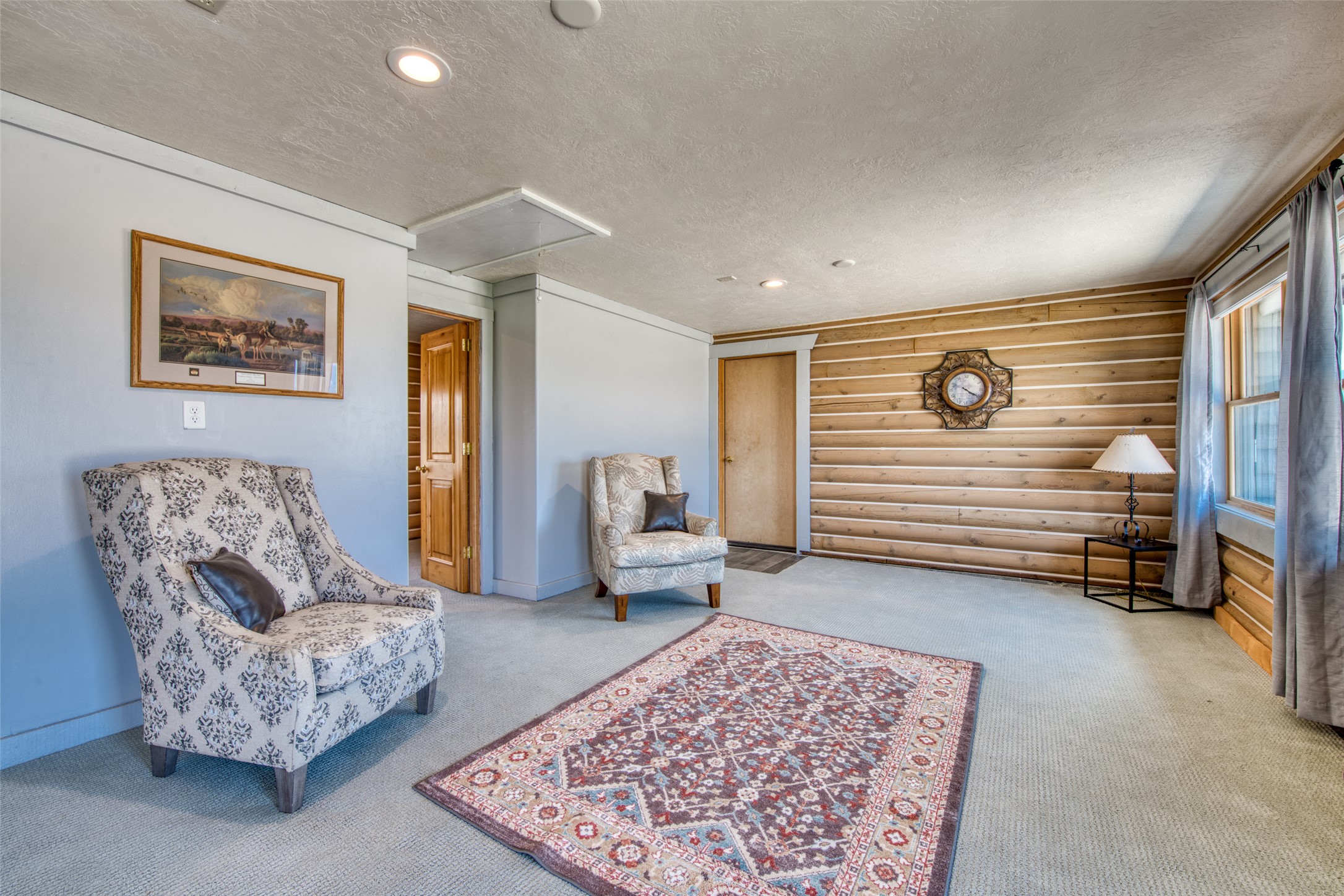 839 Thomas Lane