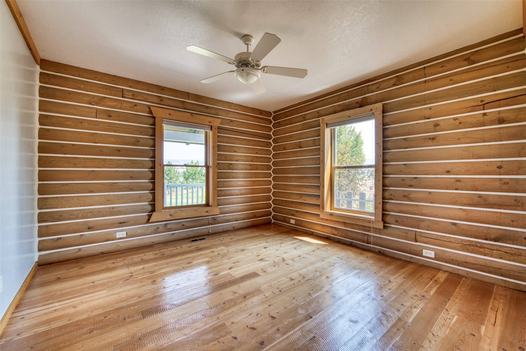 839 Thomas Lane