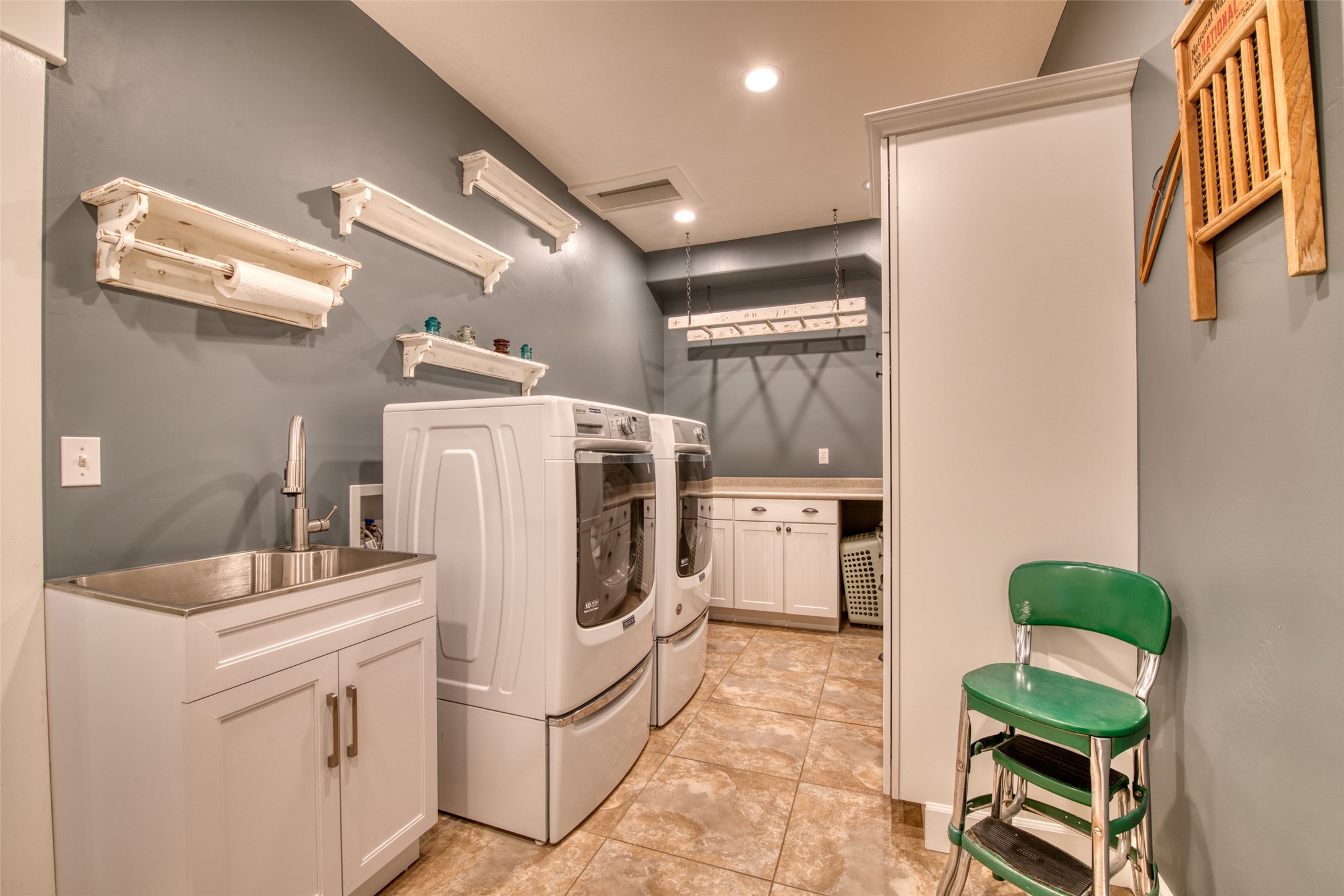 825 Mystic Horse Lane