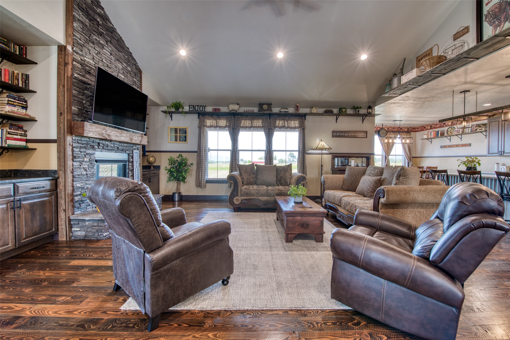 512 Willow Ridge Way