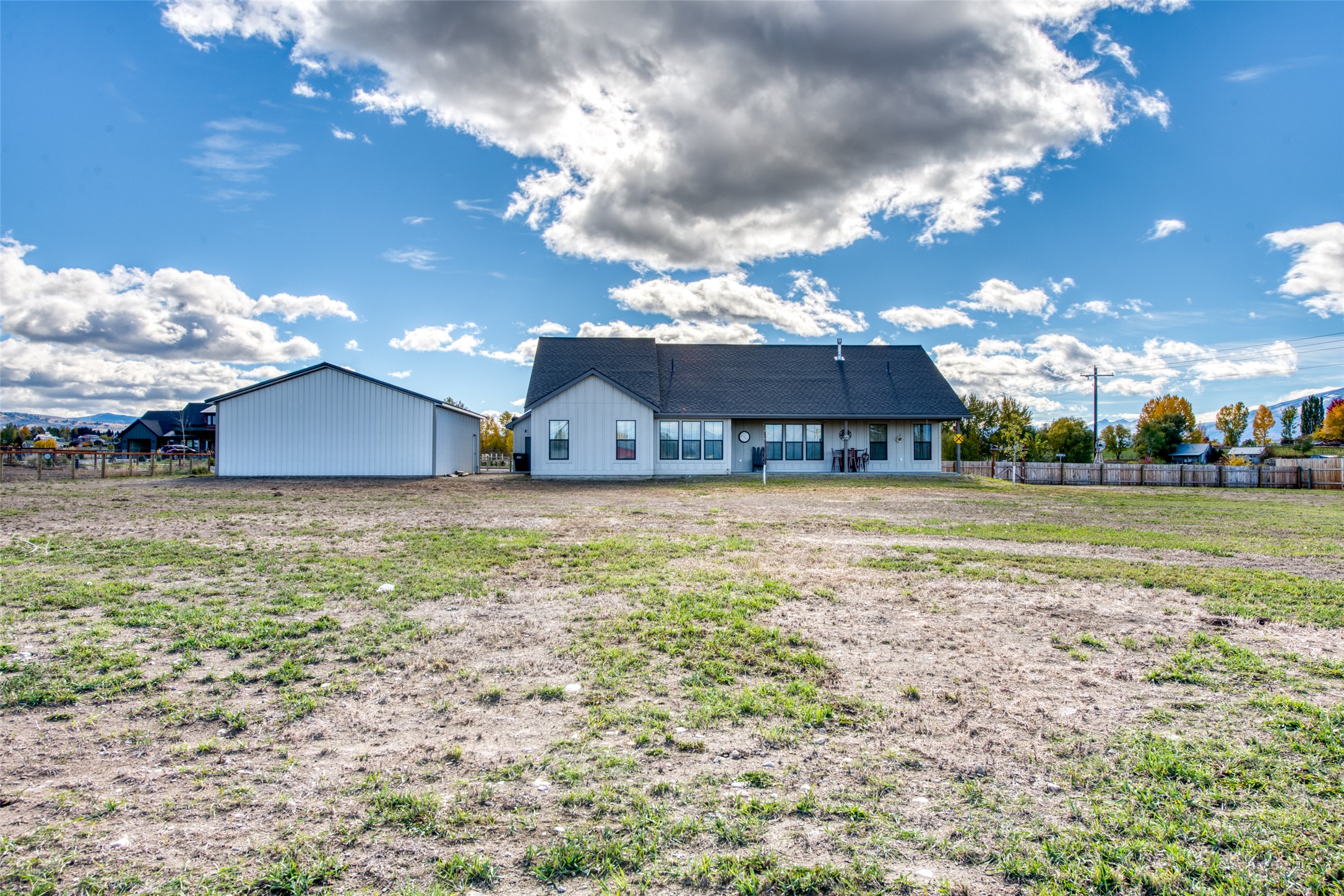 512 Willow Ridge Way