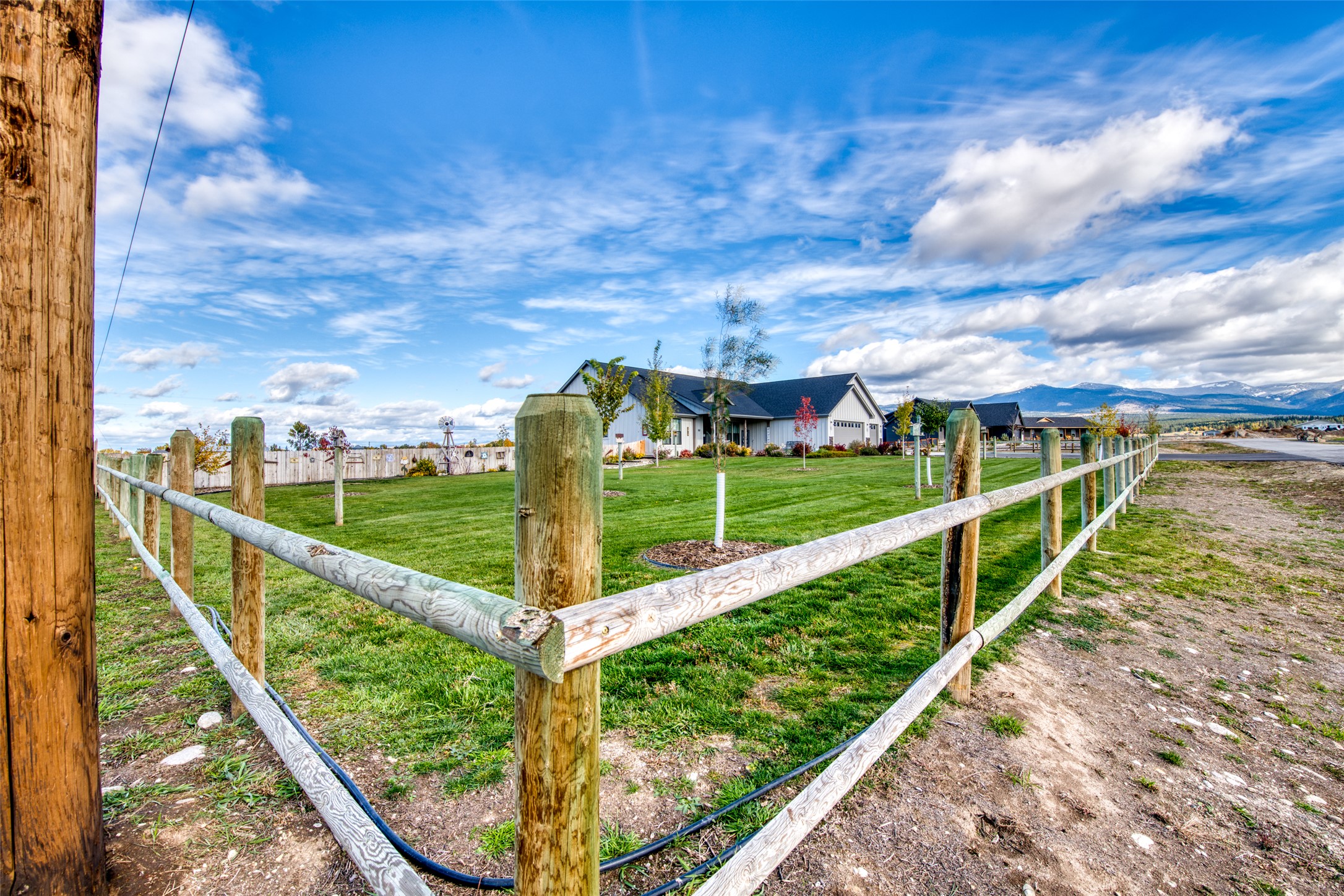 512 Willow Ridge Way