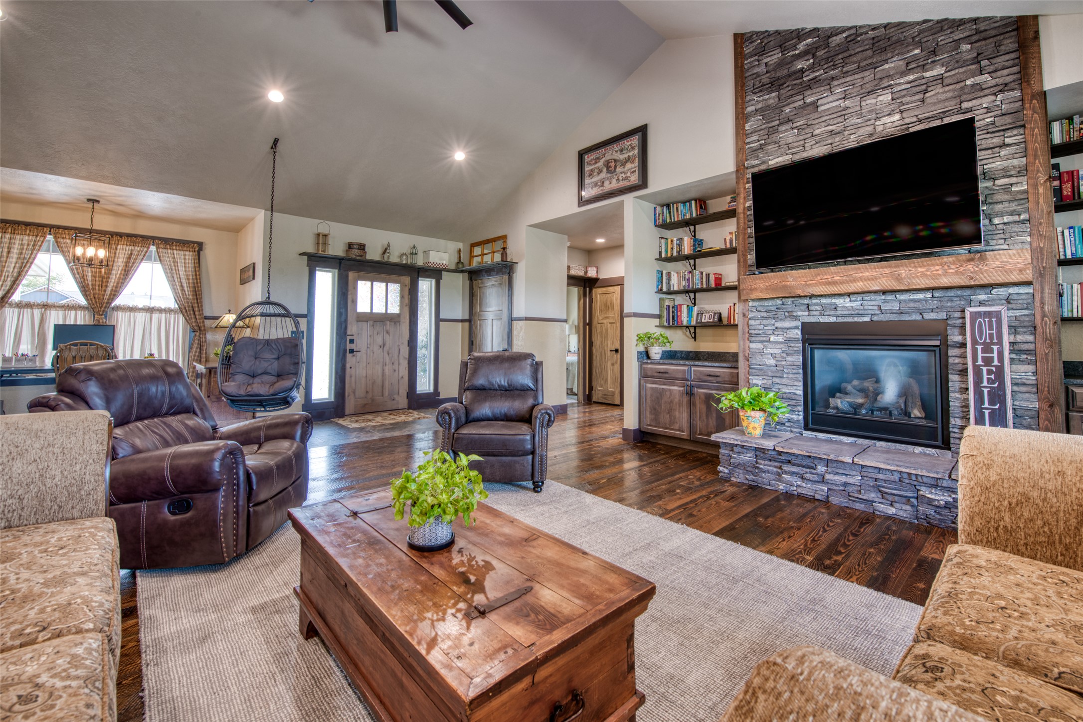 512 Willow Ridge Way