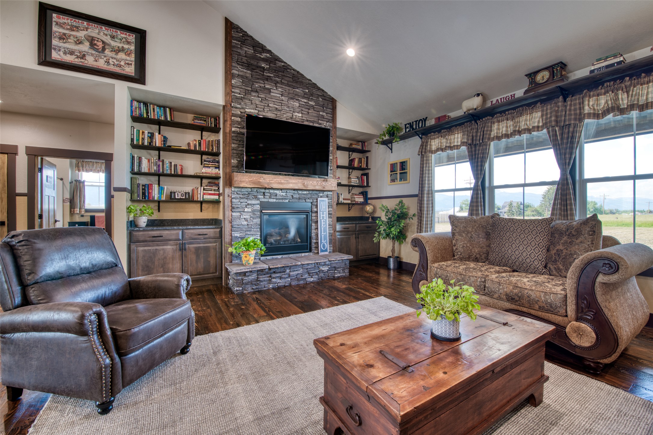 512 Willow Ridge Way