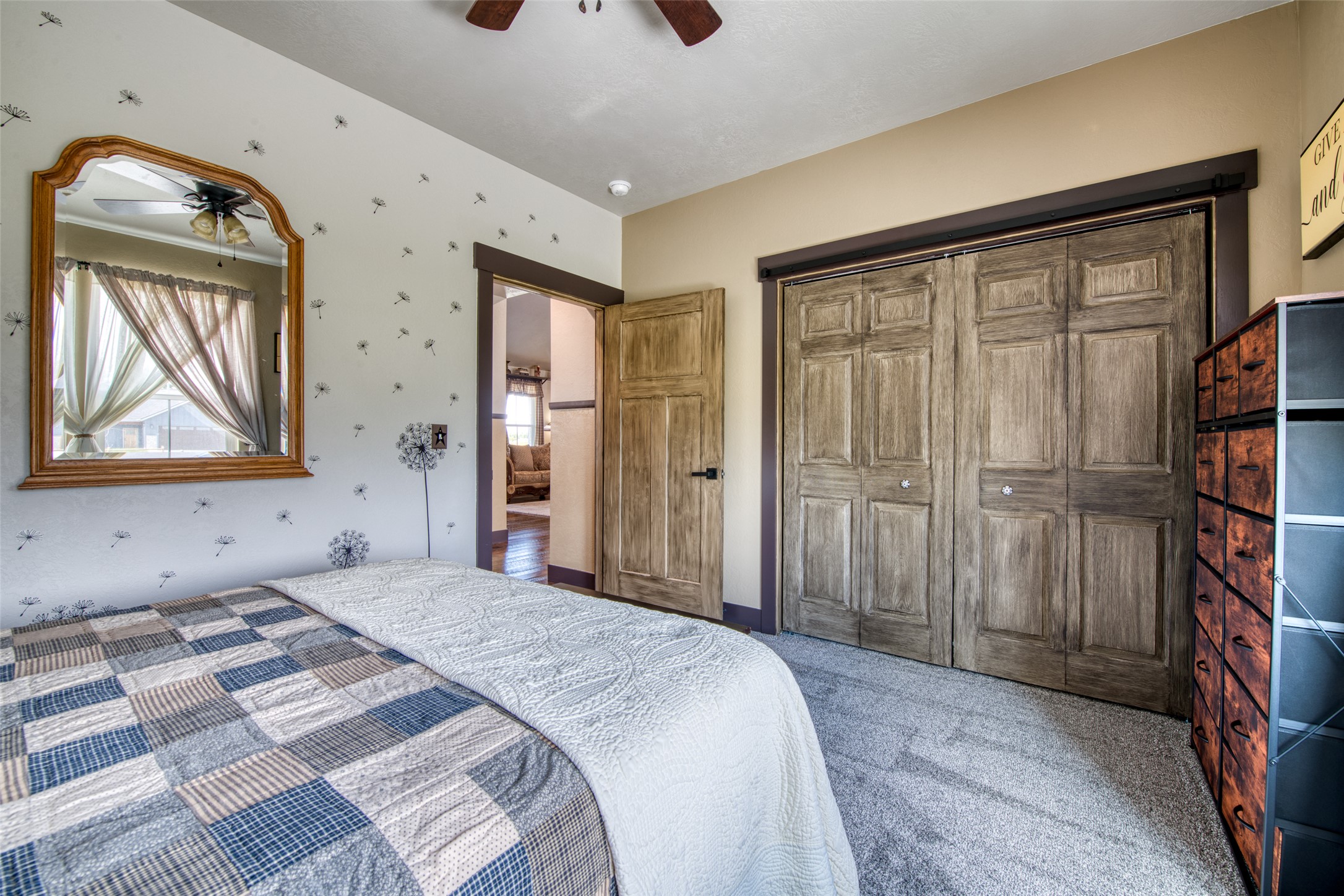 512 Willow Ridge Way