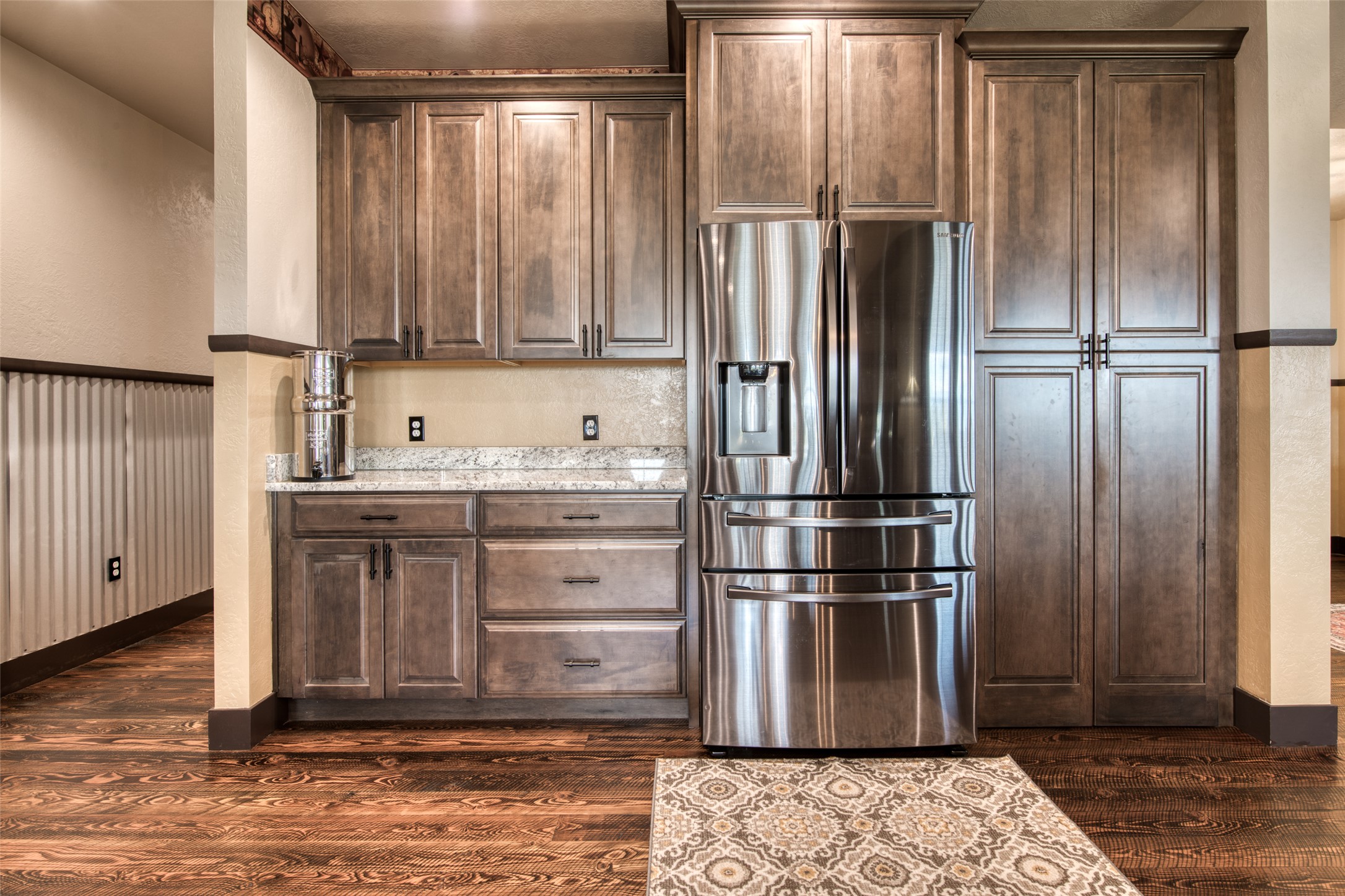 512 Willow Ridge Way