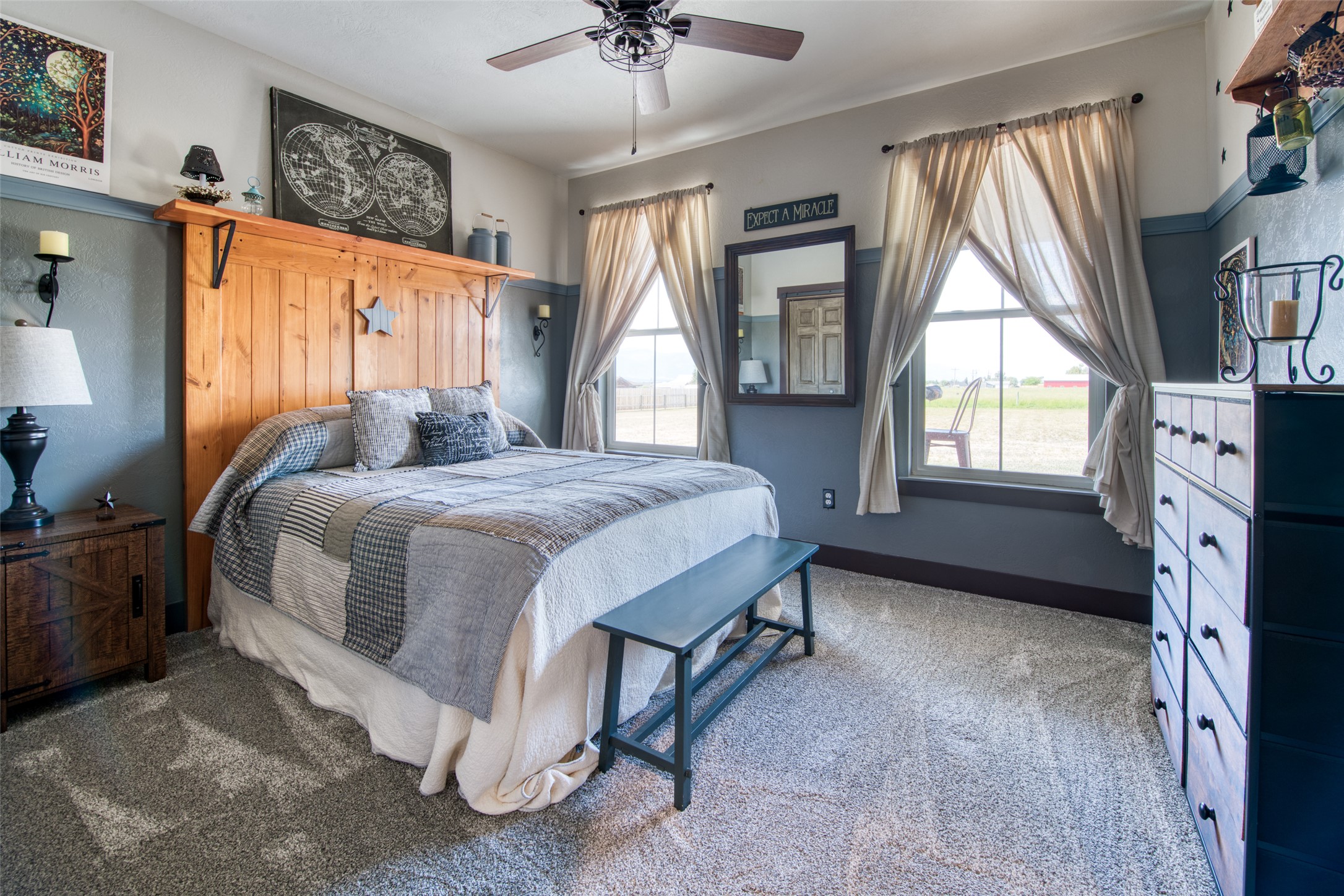 512 Willow Ridge Way