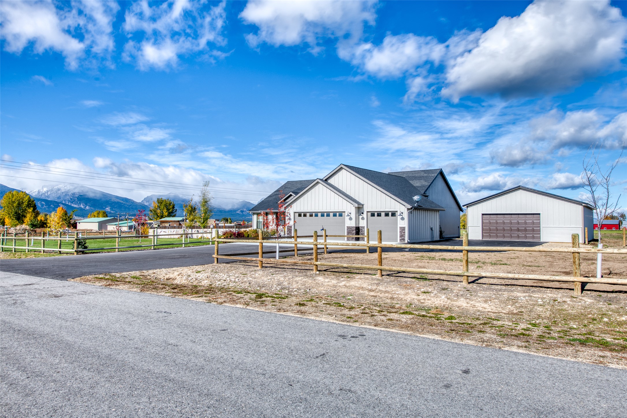 512 Willow Ridge Way