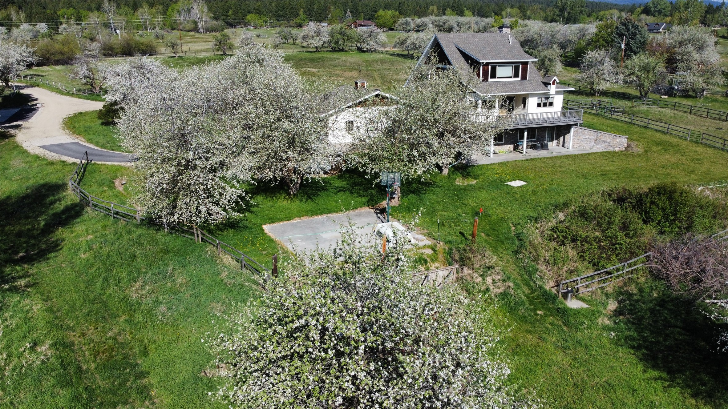 3544 McIntosh Lane