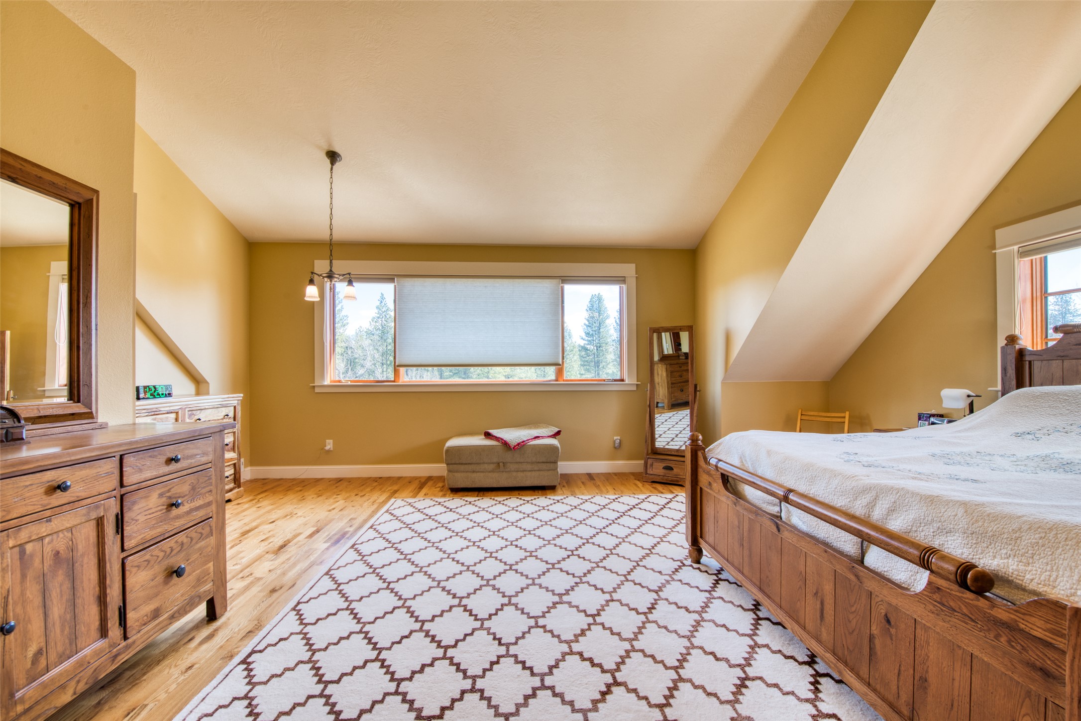 3544 McIntosh Lane