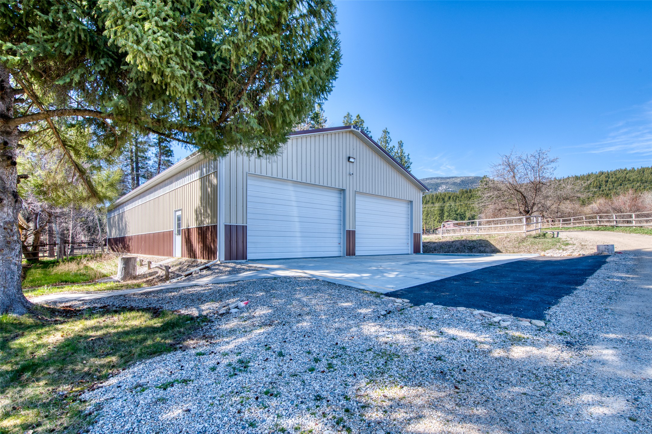 3544 McIntosh Lane