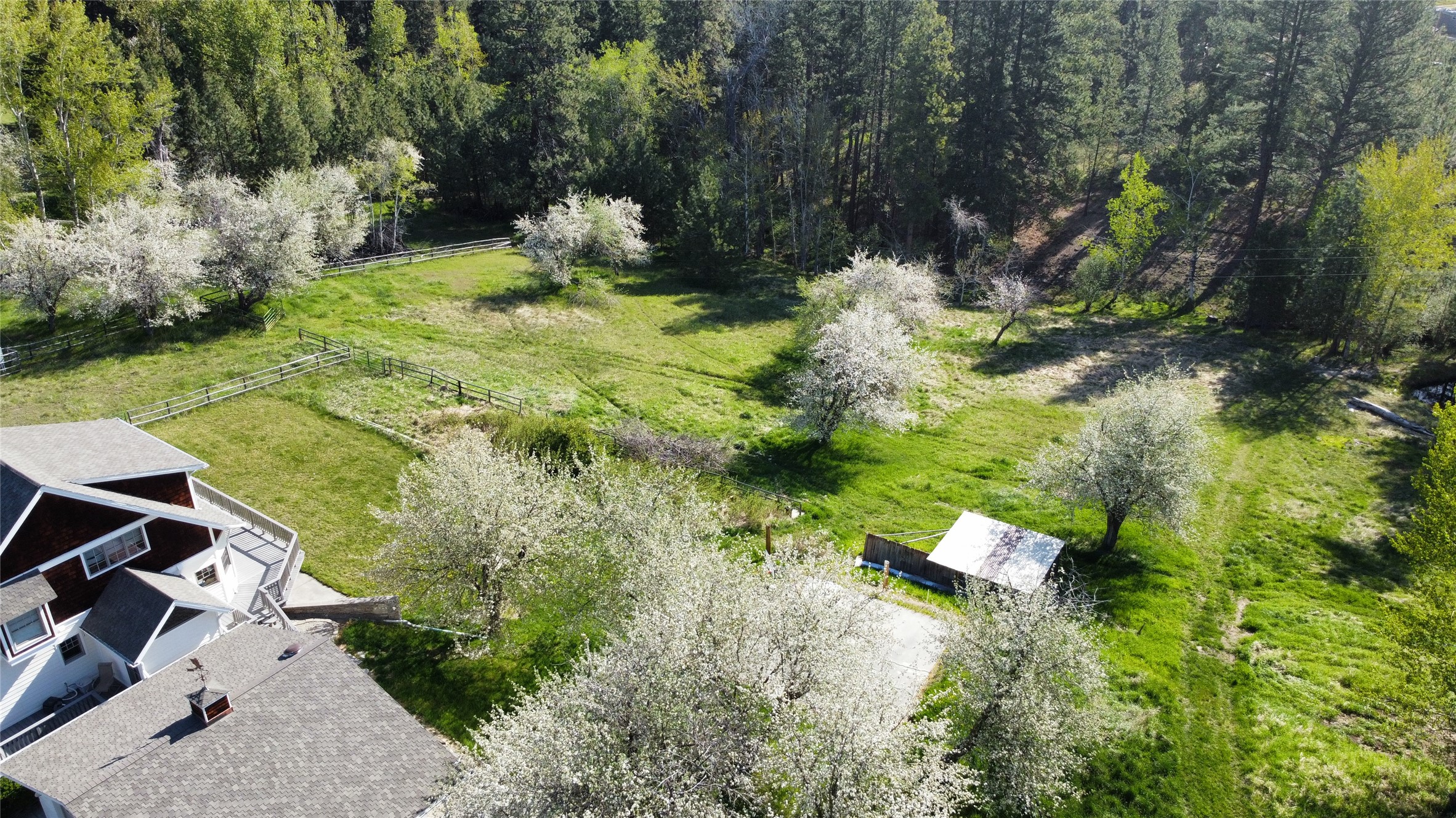 3544 McIntosh Lane