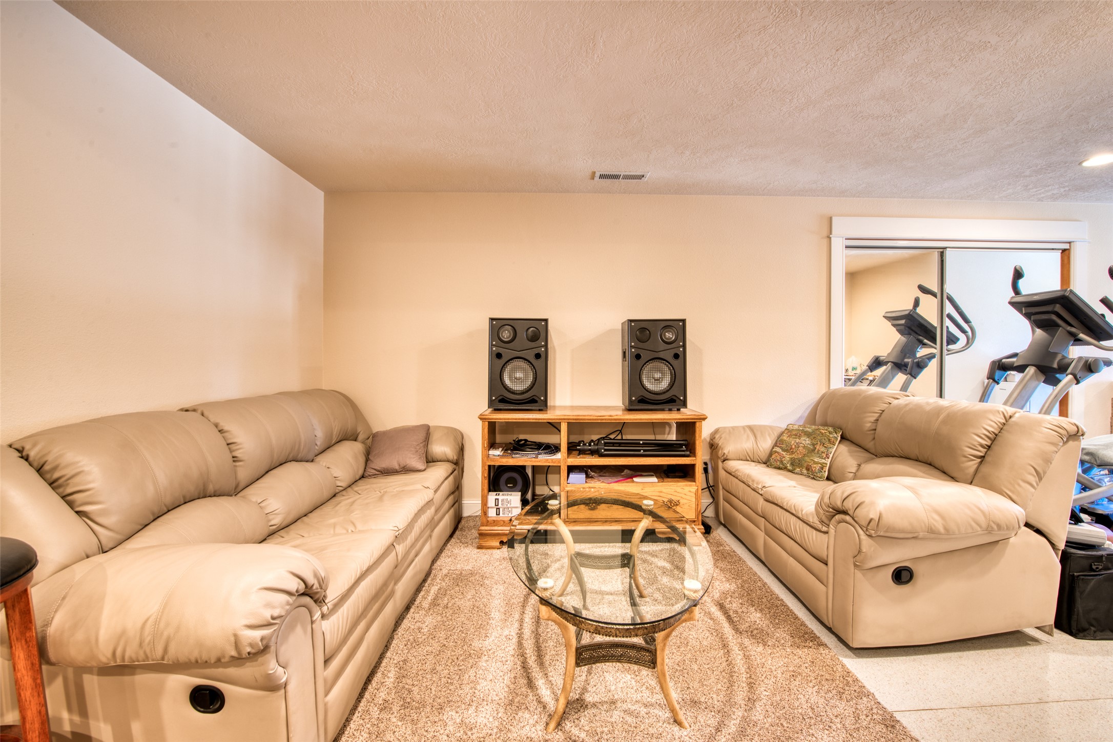 3544 McIntosh Lane