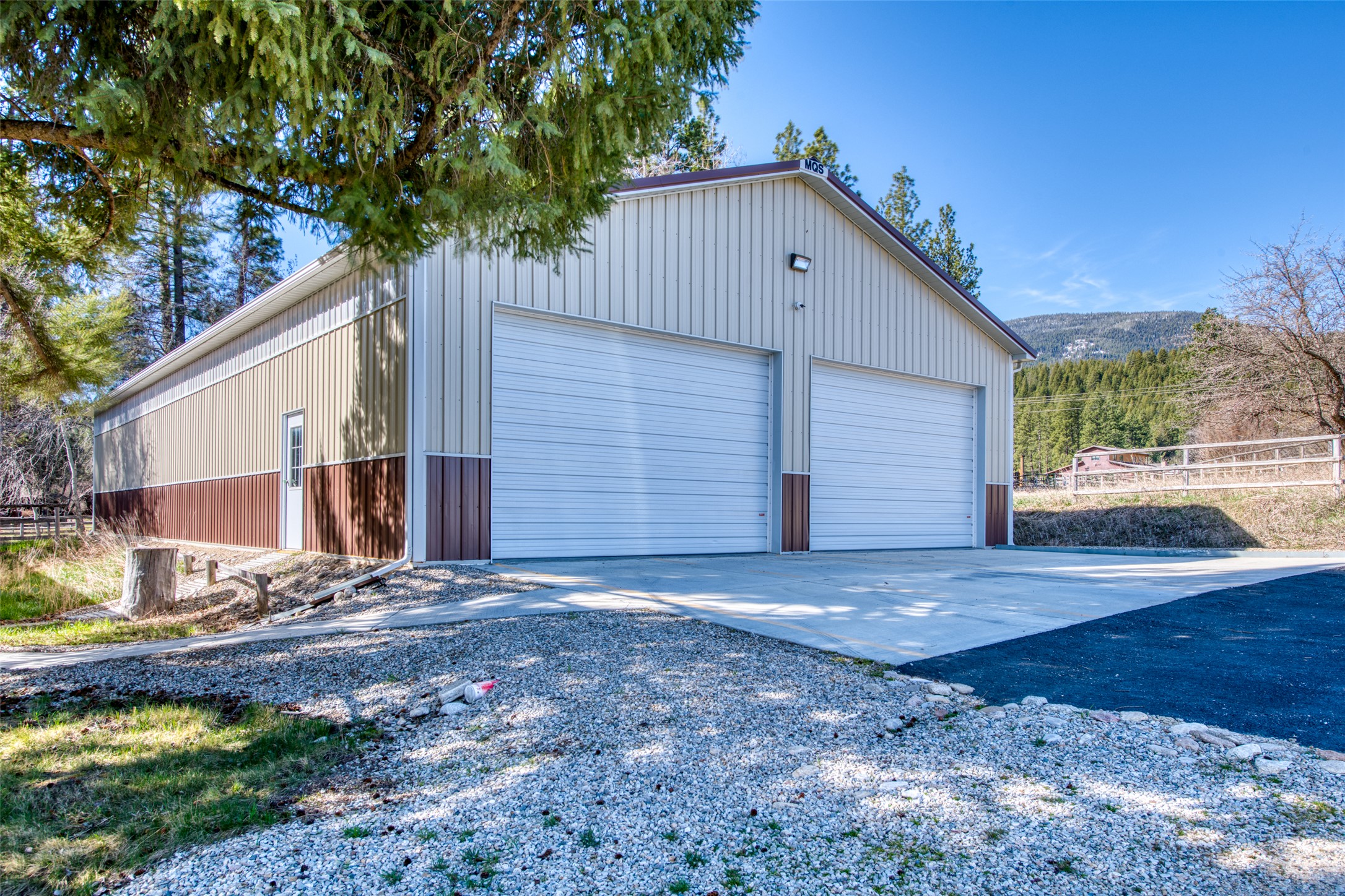3544 McIntosh Lane
