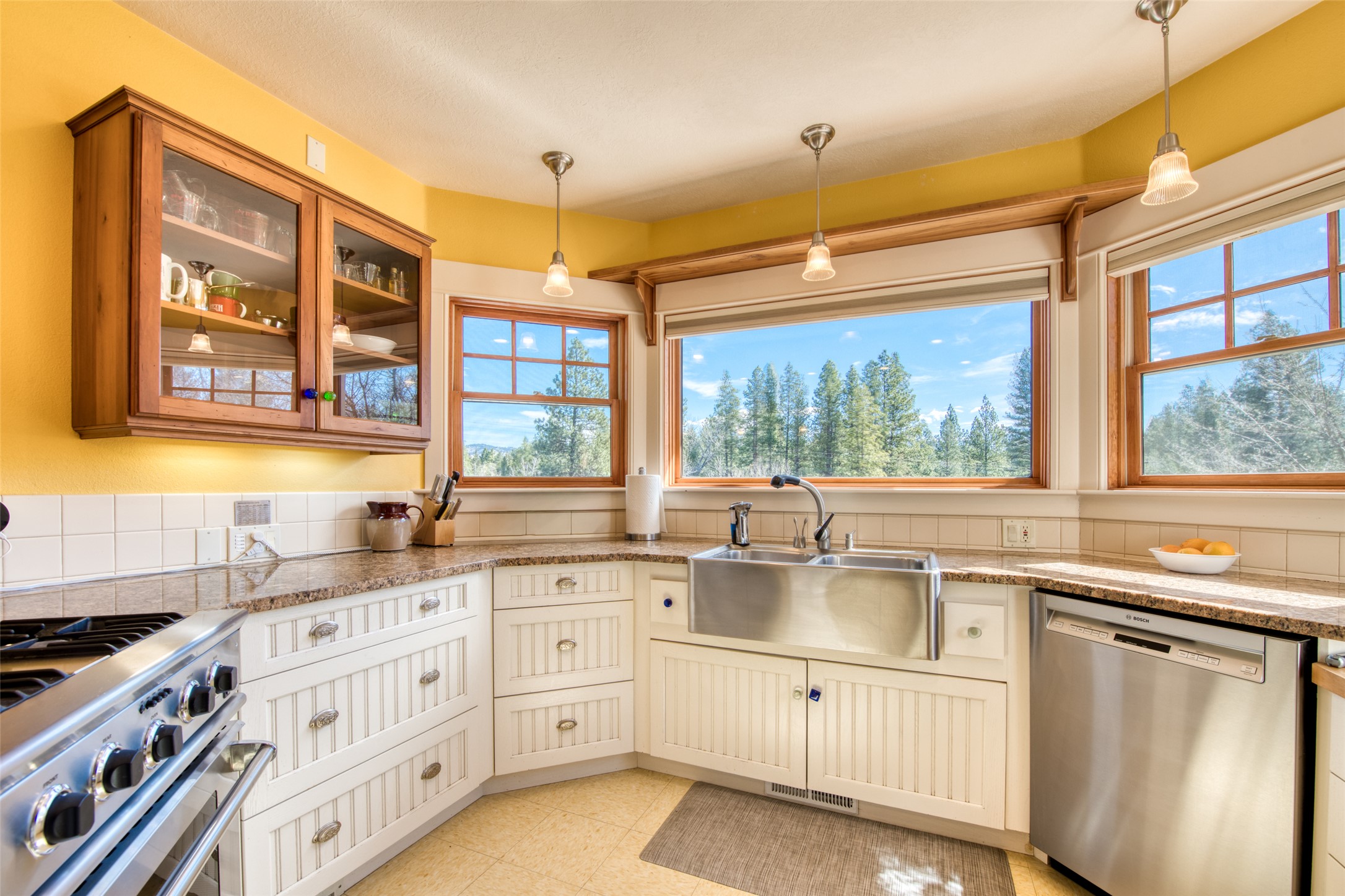 3544 McIntosh Lane
