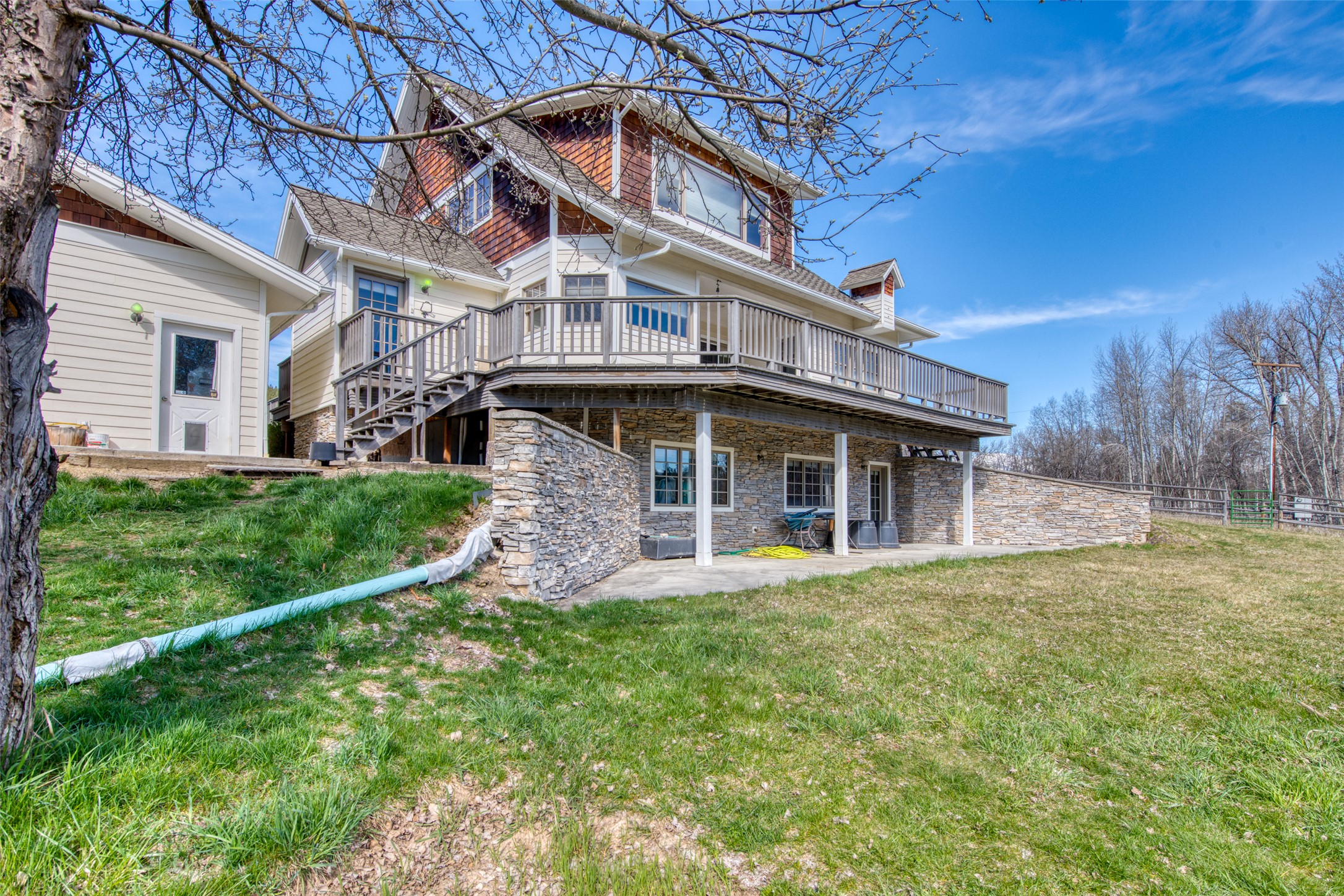 3544 McIntosh Lane