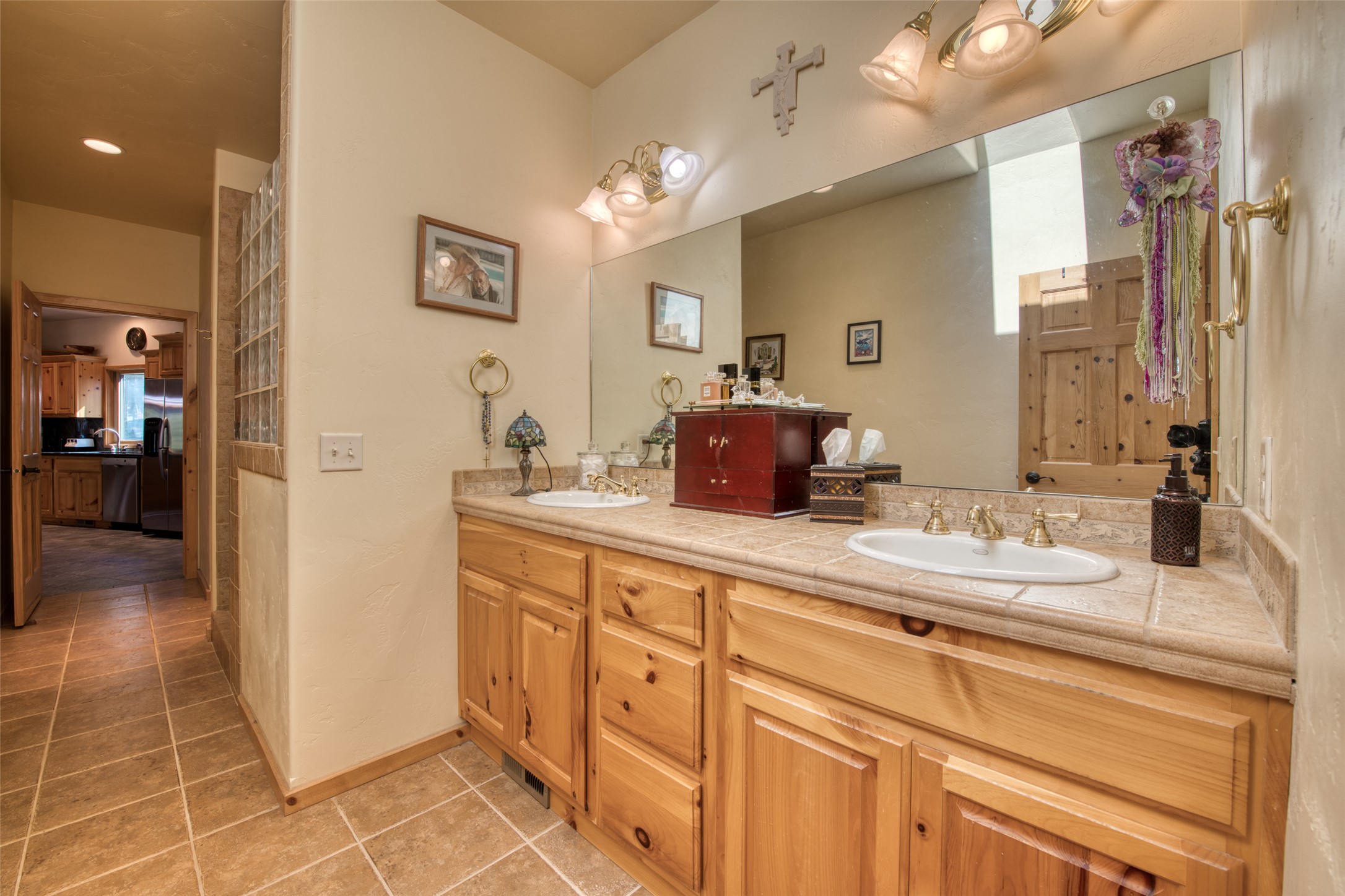 542 Raven Wood
