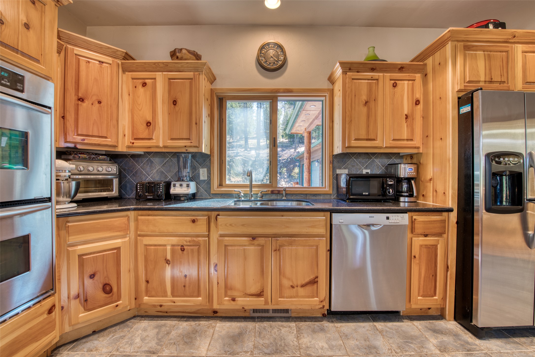 542 Raven Wood