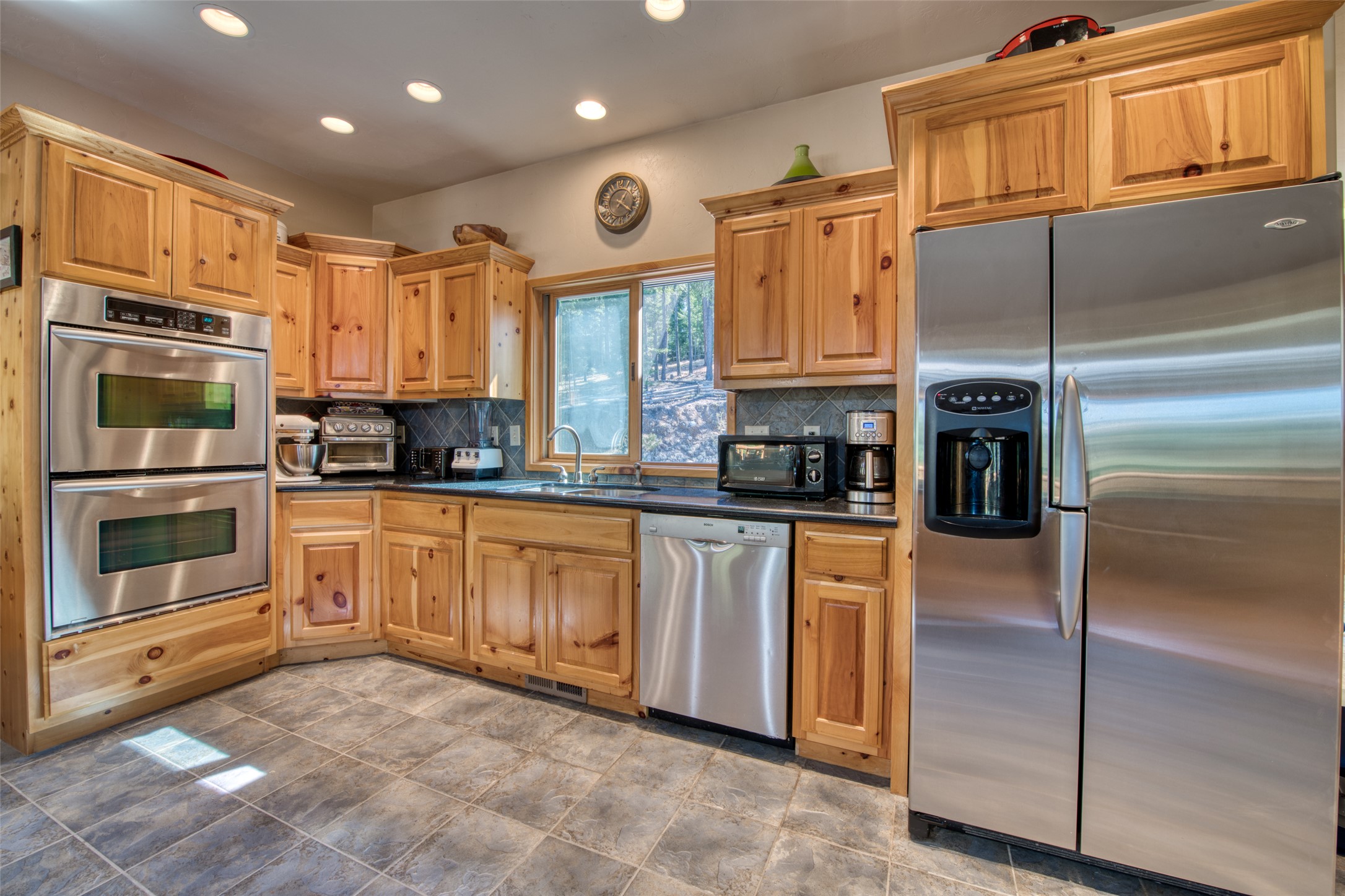 542 Raven Wood