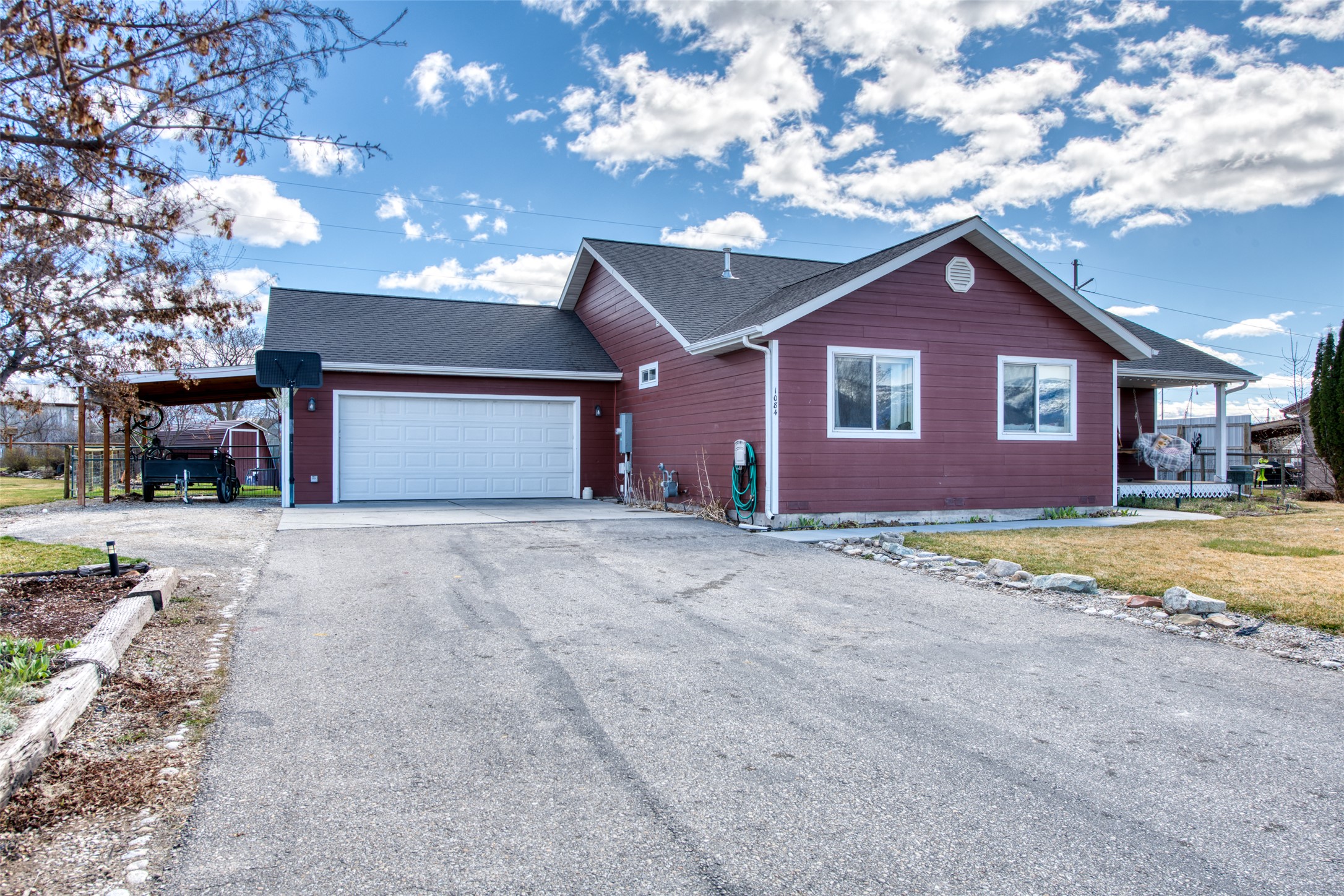 1084 Centennial Lane