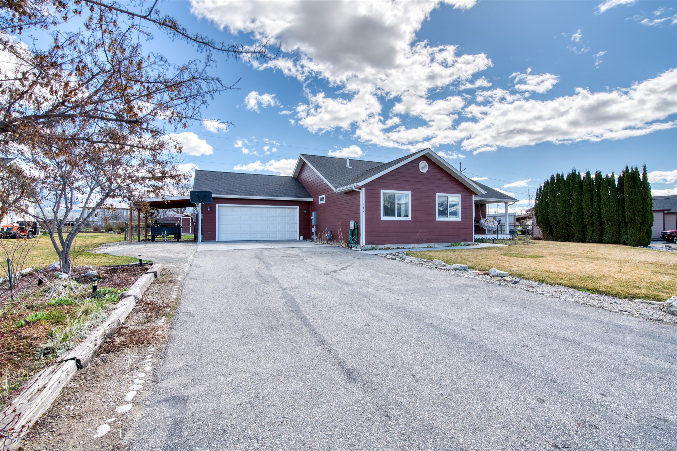 1084 Centennial Lane