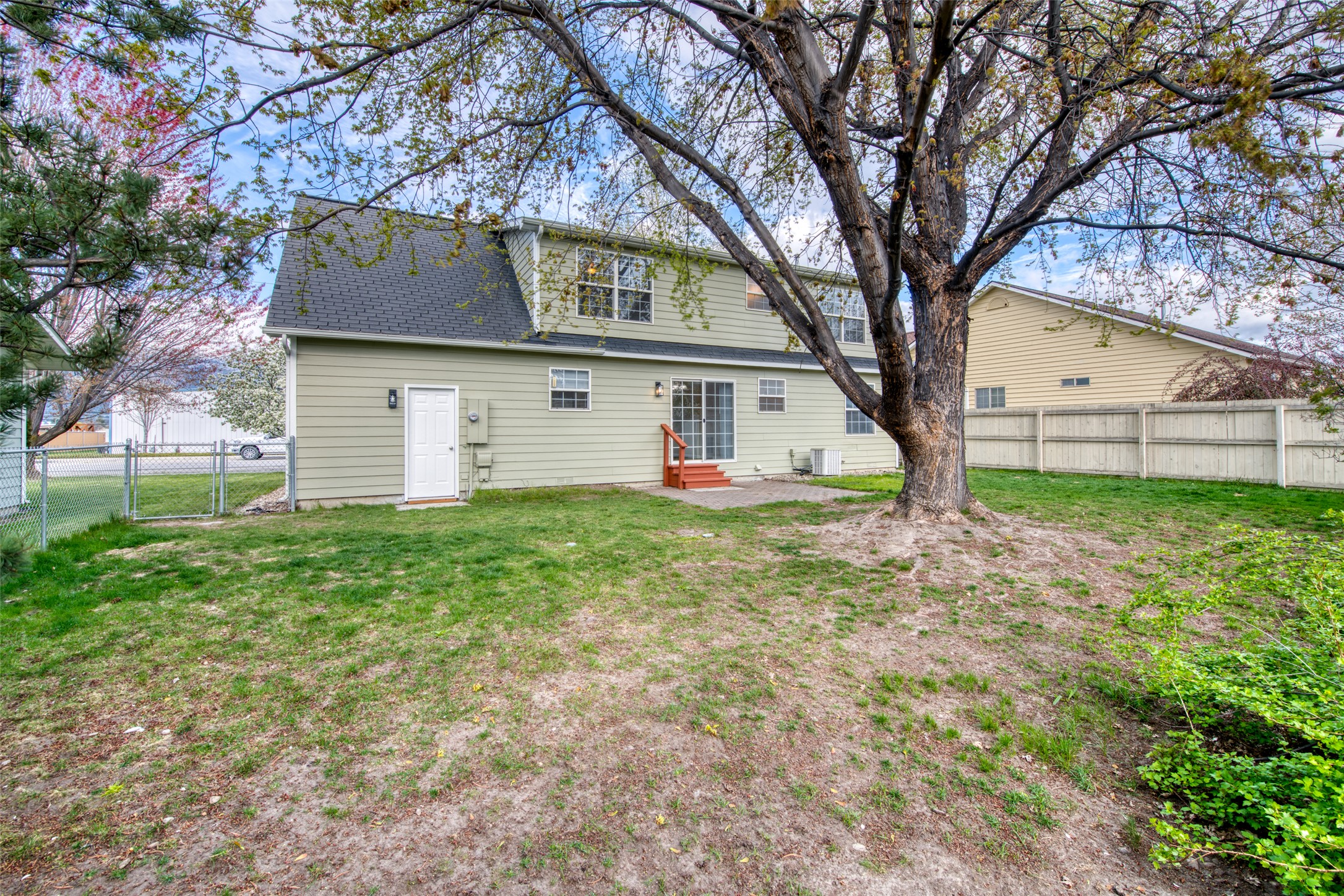 420 N Daly Avenue