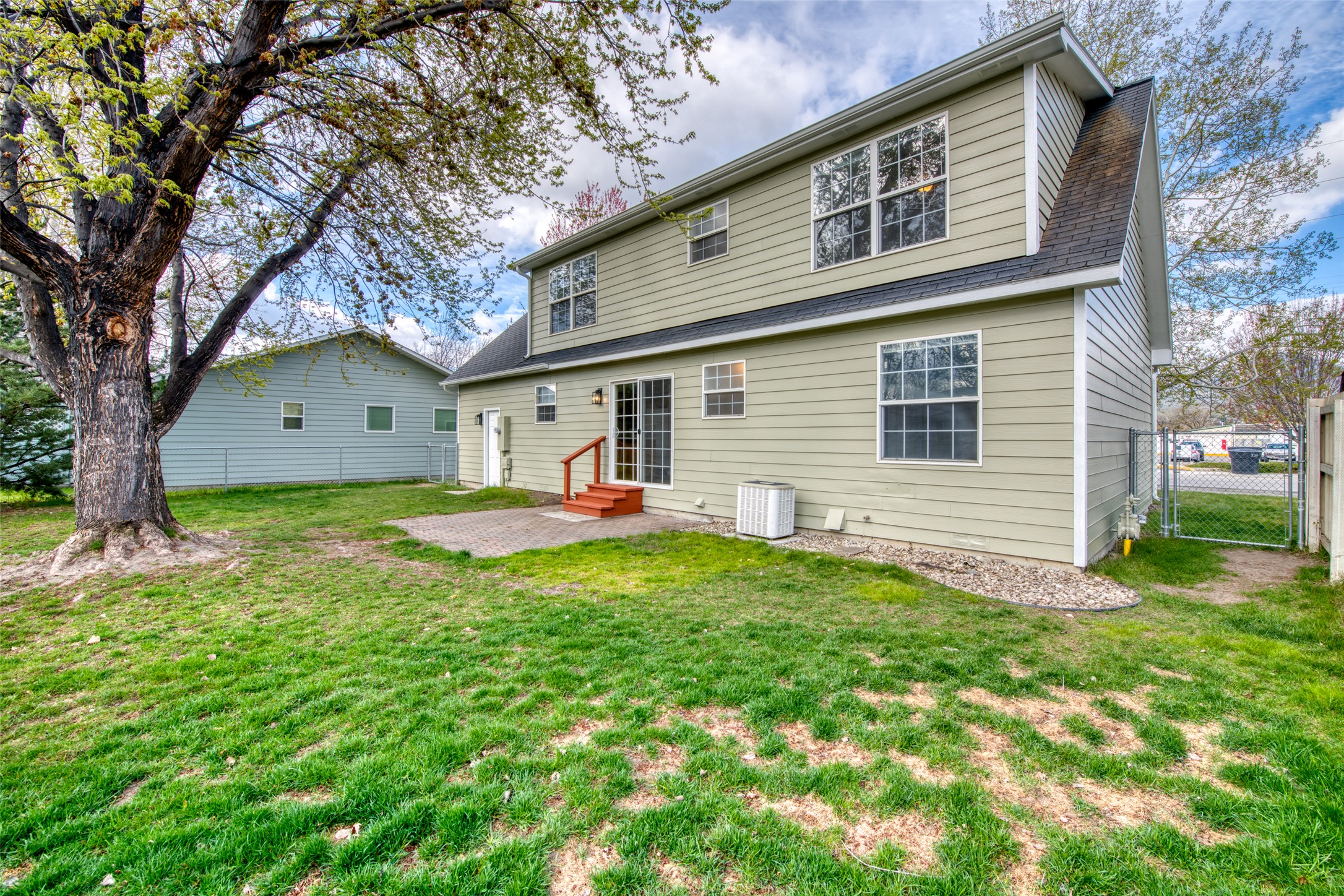 420 N Daly Avenue